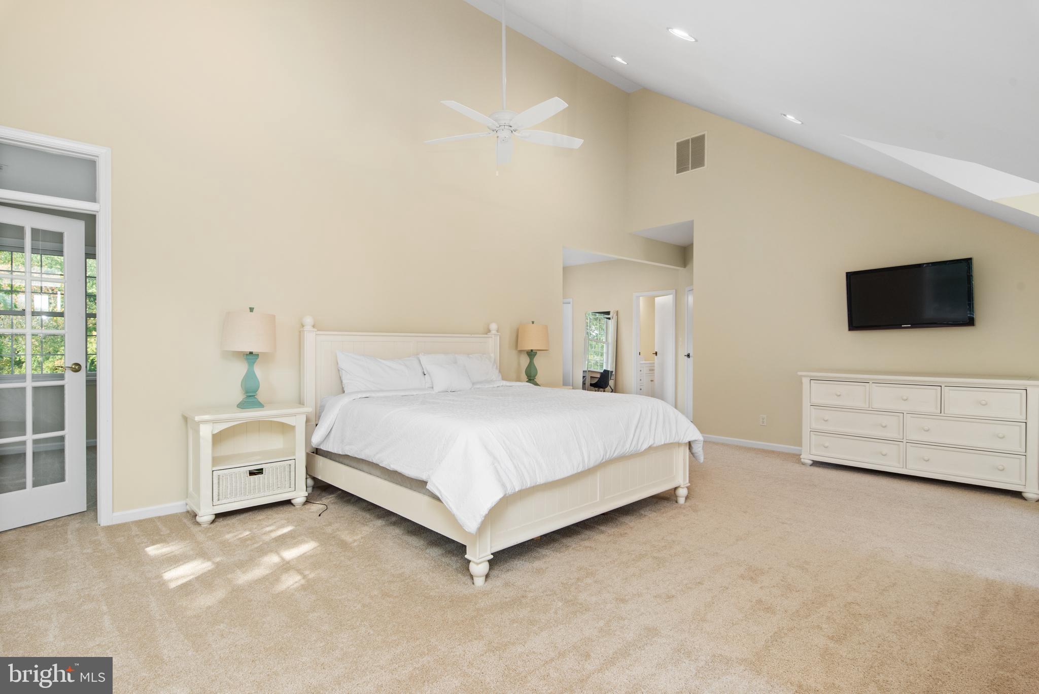 FISHING CREEK FARM - Residential