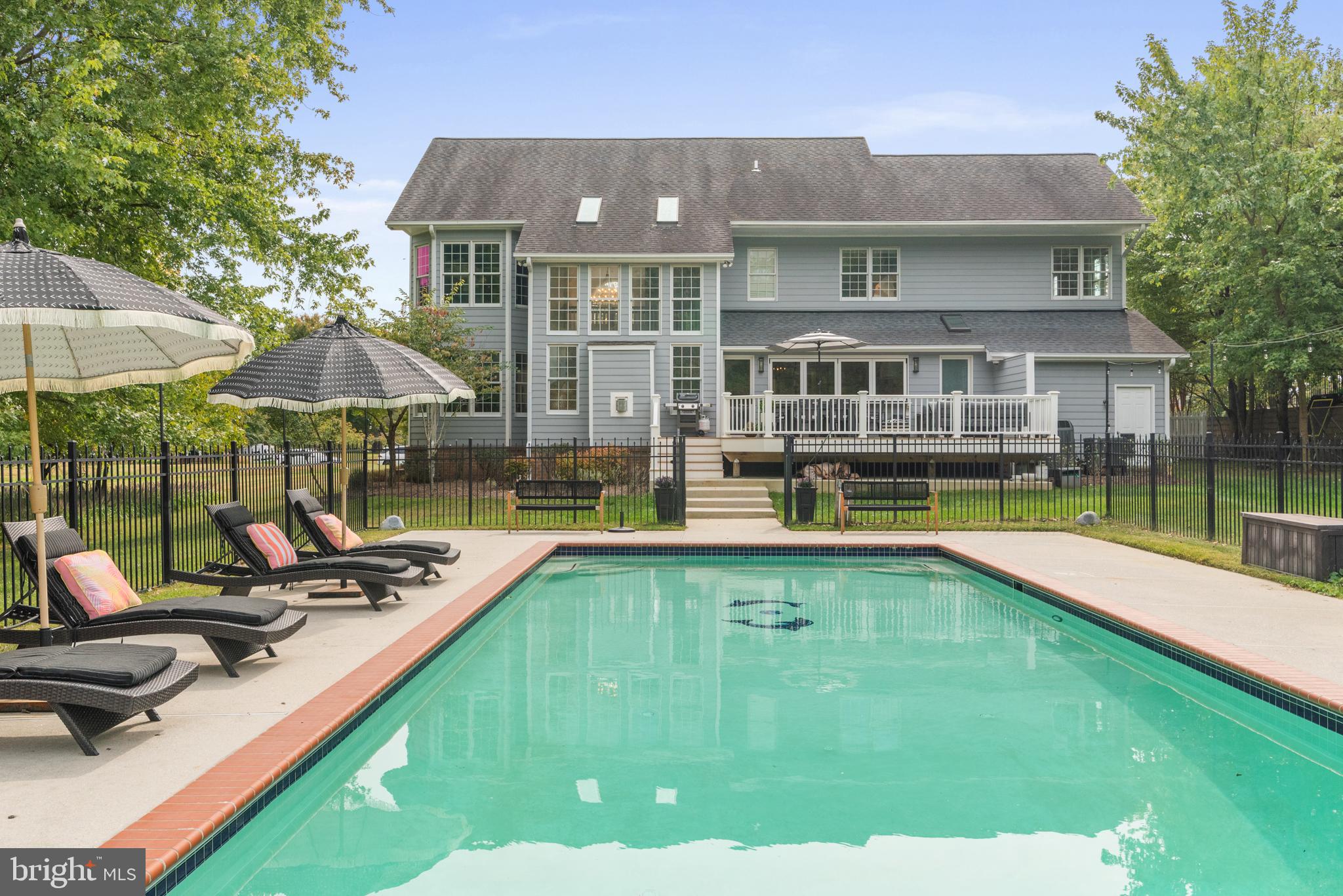 FISHING CREEK FARM - Residential