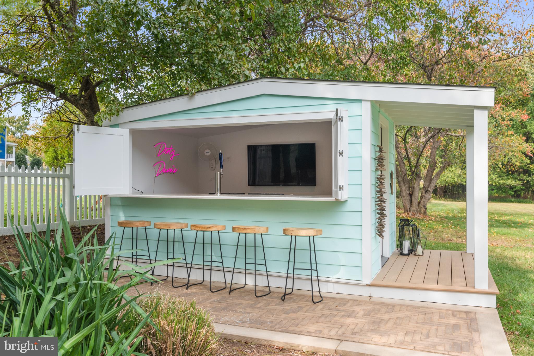 FISHING CREEK FARM - Residential