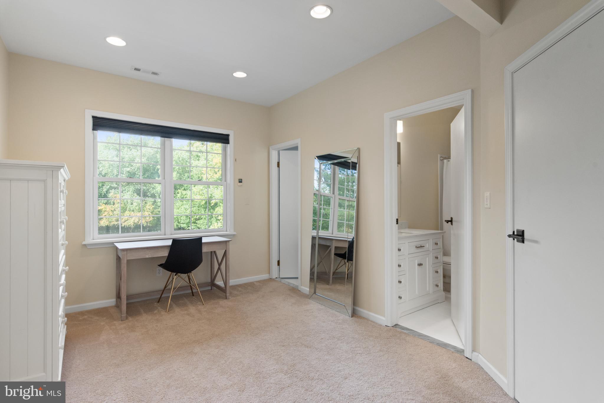 FISHING CREEK FARM - Residential