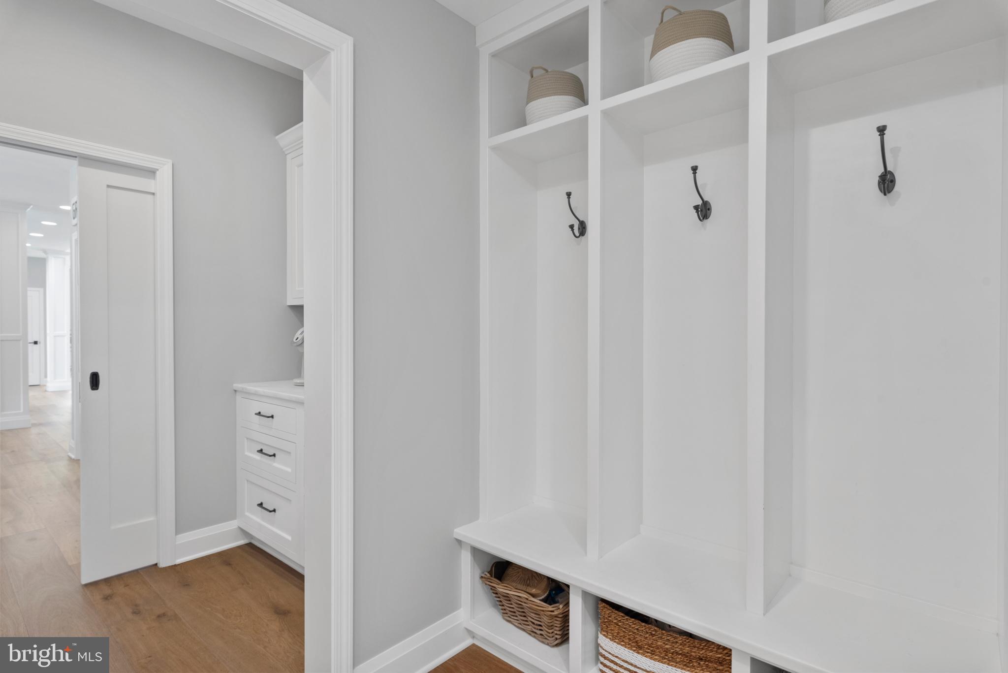 FISHING CREEK FARM - Residential