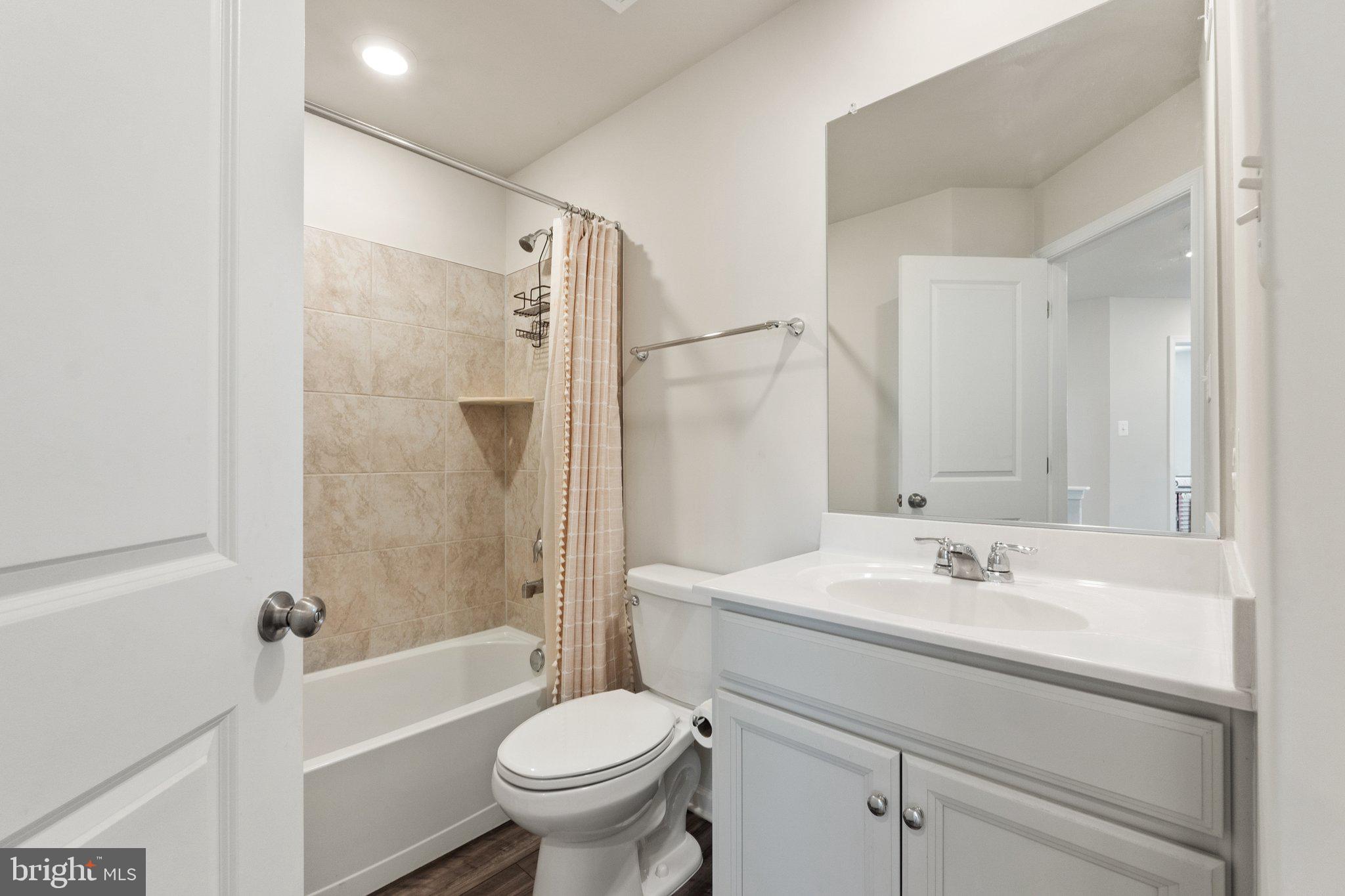 NORBORNE GLEBE - Residential