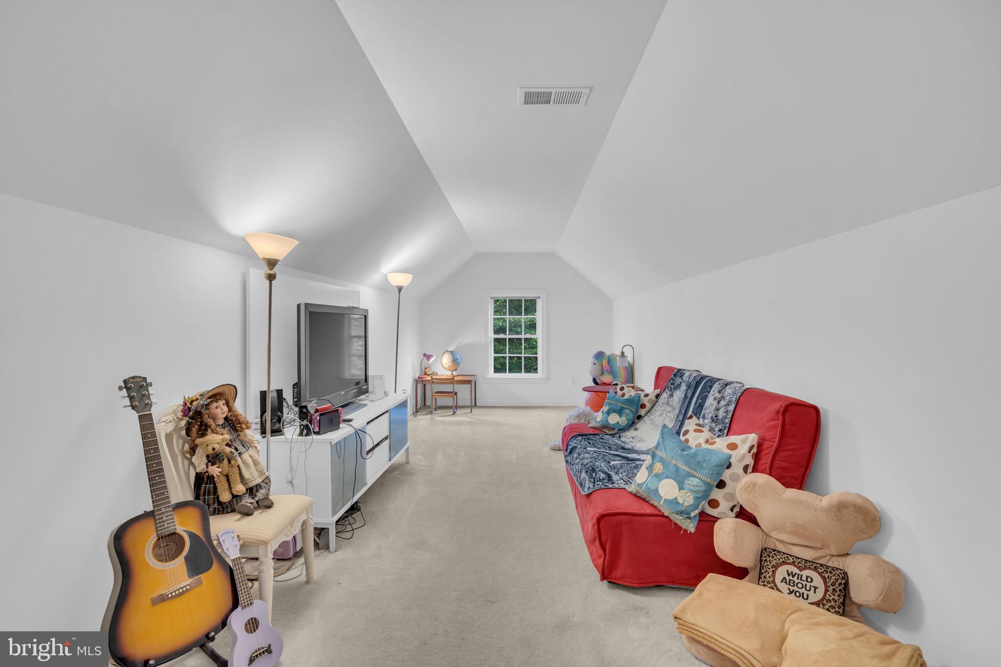 WINDING CREEK ESTATES - Residential