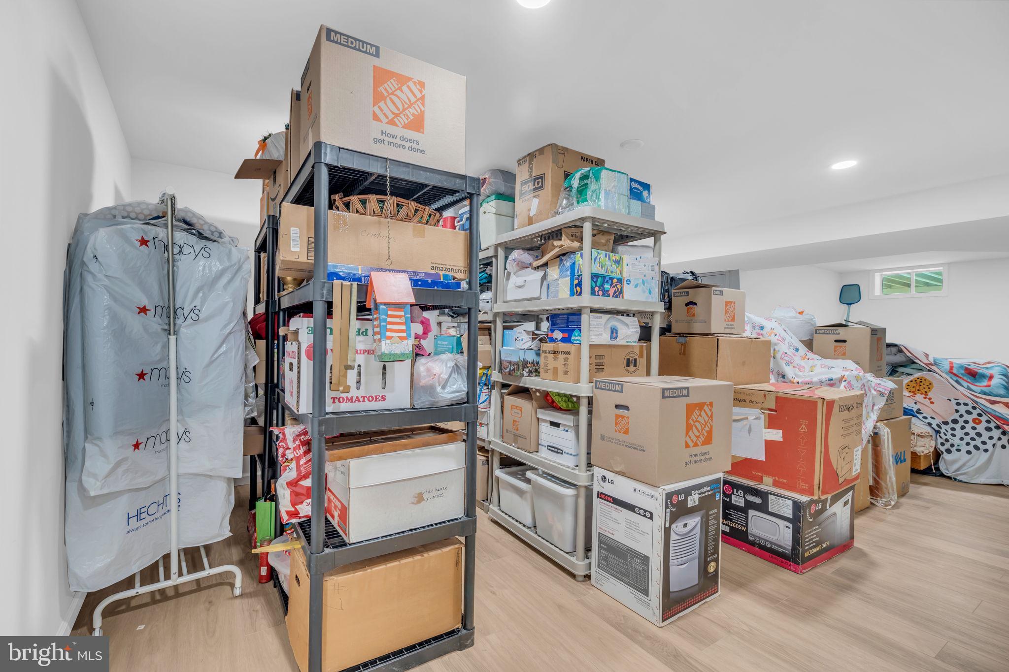 WINDING CREEK ESTATES - Residential