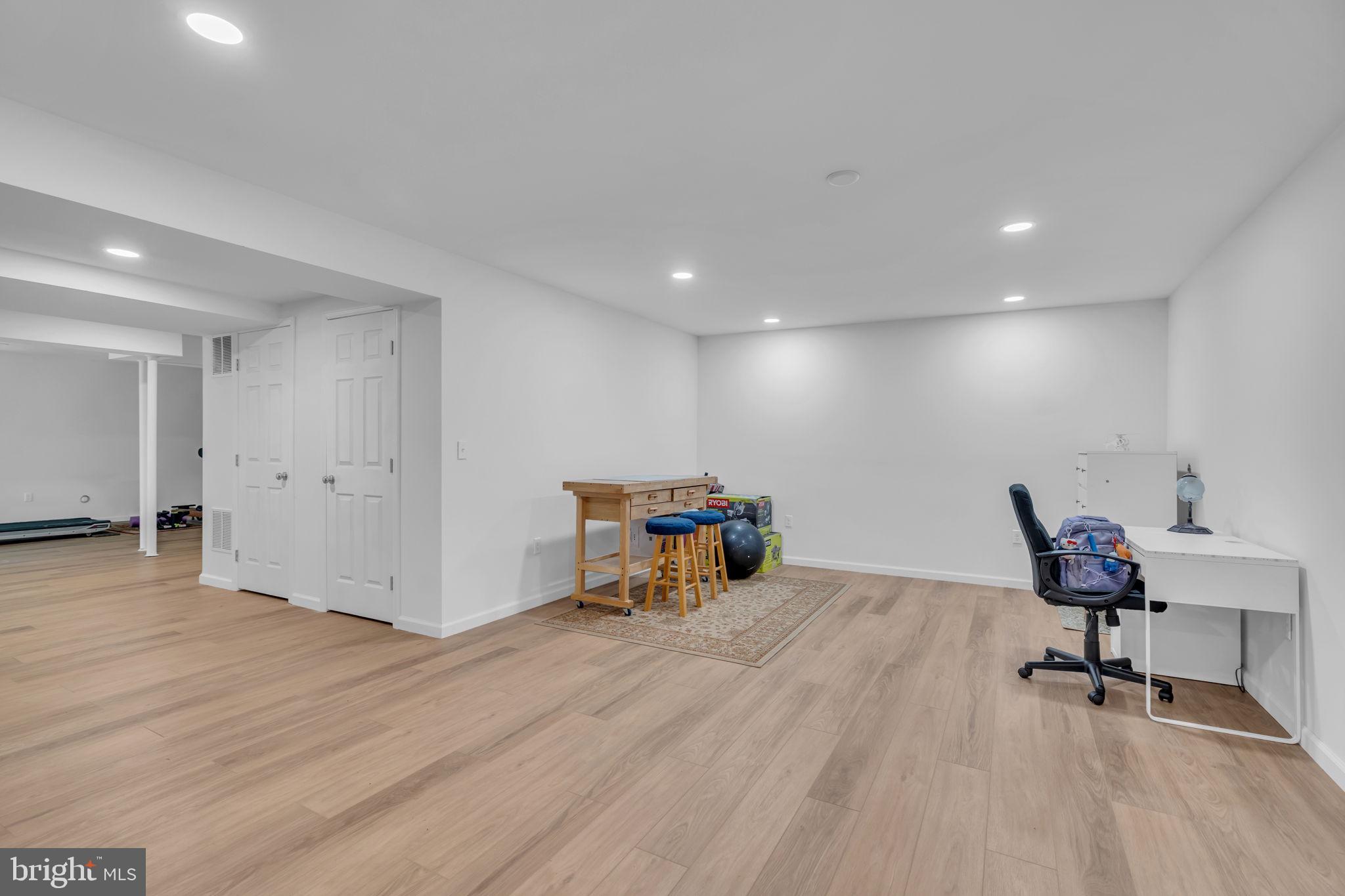 WINDING CREEK ESTATES - Residential