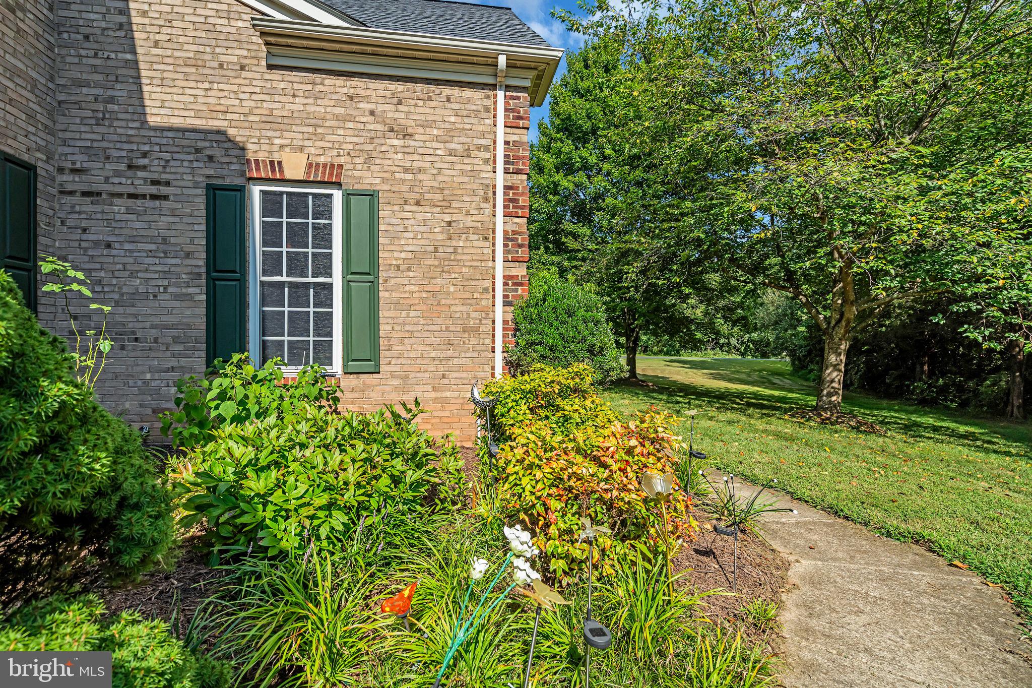 9800 GOLDENBERRY HILL LANE
