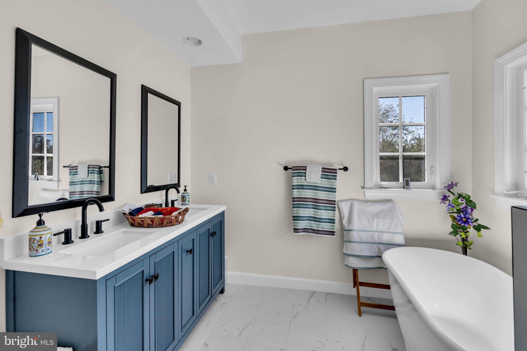 WINDING CREEK ESTATES - Residential