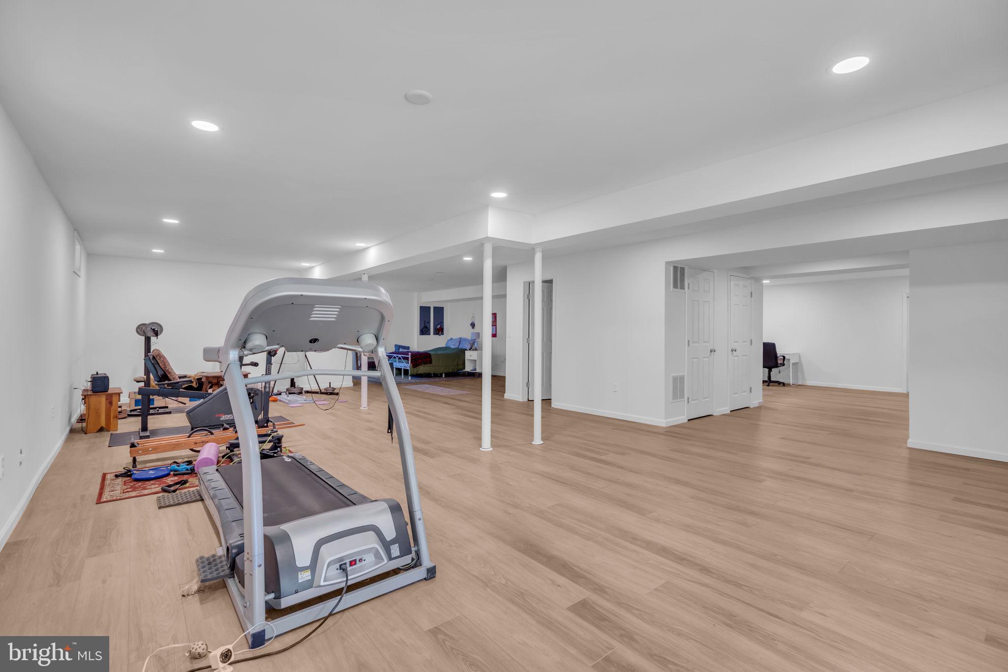 WINDING CREEK ESTATES - Residential