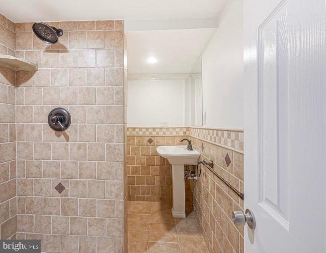 SOCIETY HILL - Residential Lease