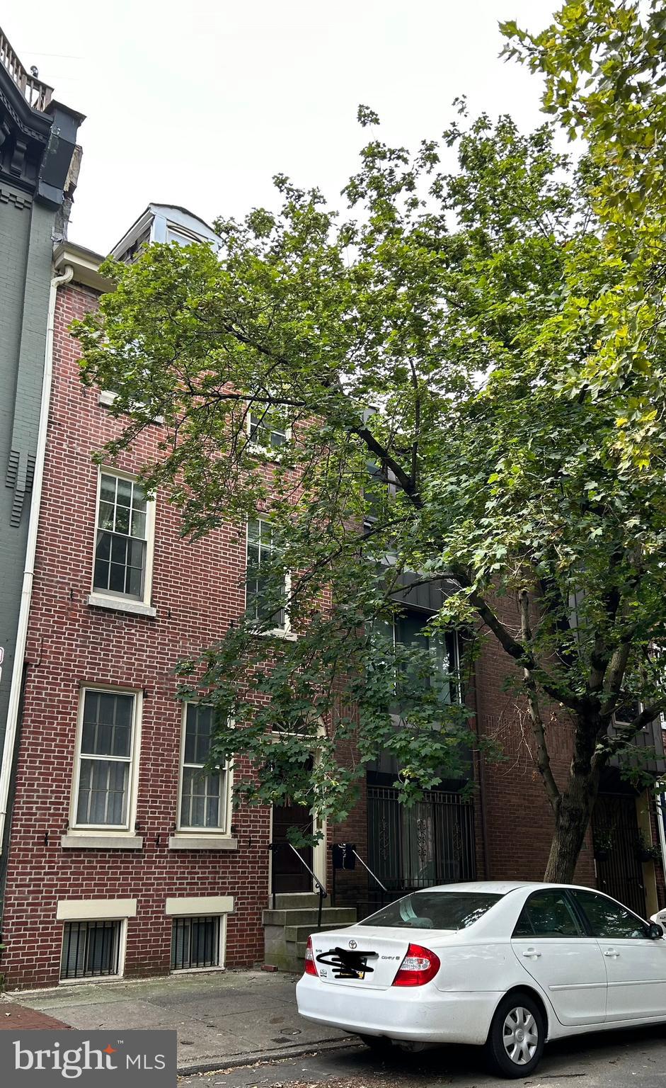 SOCIETY HILL - Residential Lease