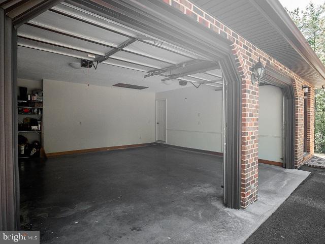 SPRINGBROOK - Residential