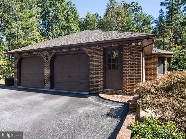 SPRINGBROOK - Residential