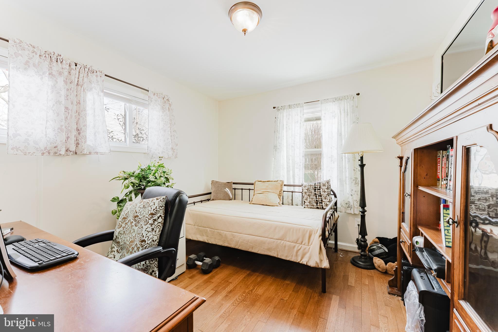 VIRGINIA HILLS - Residential