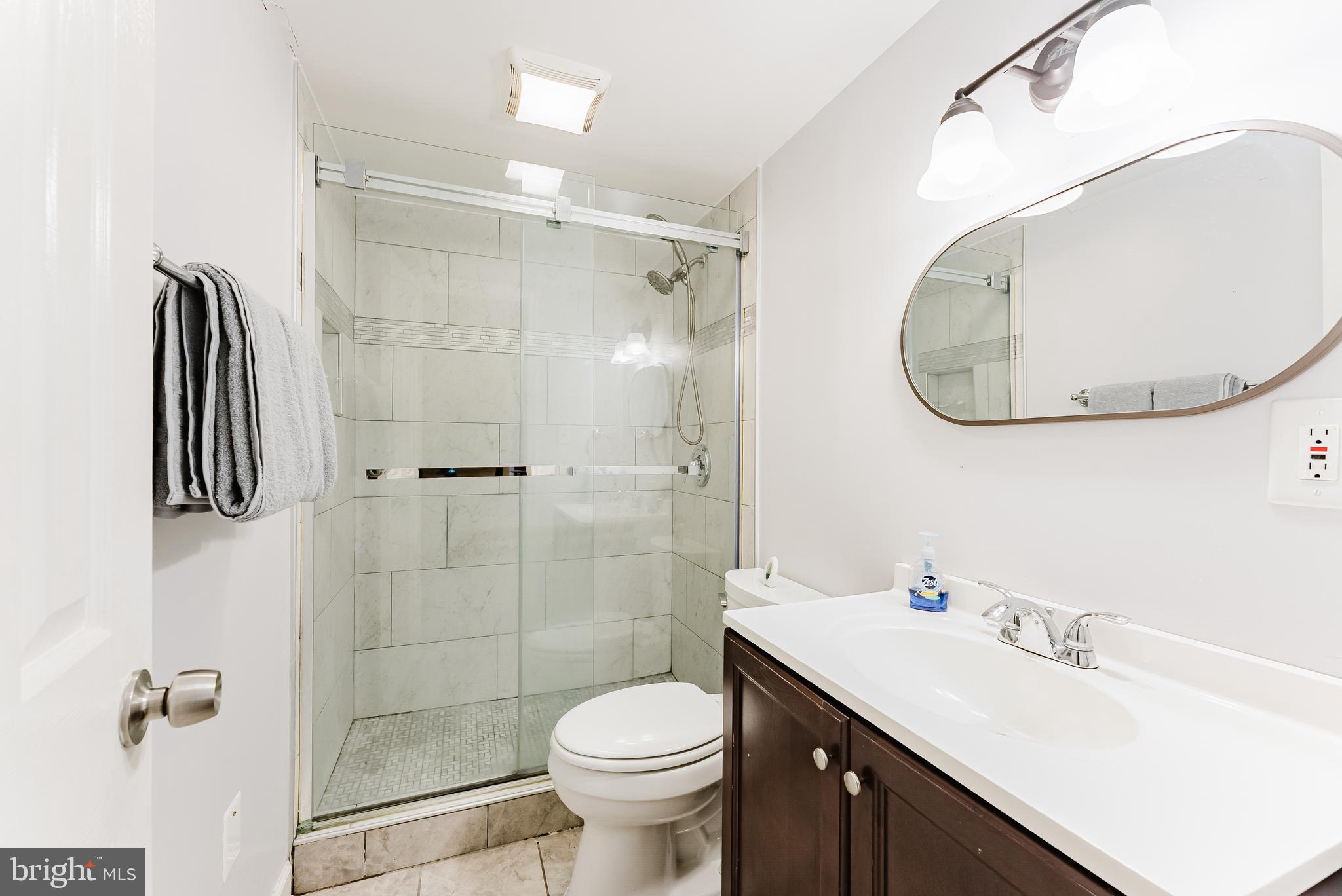 VIRGINIA HILLS - Residential