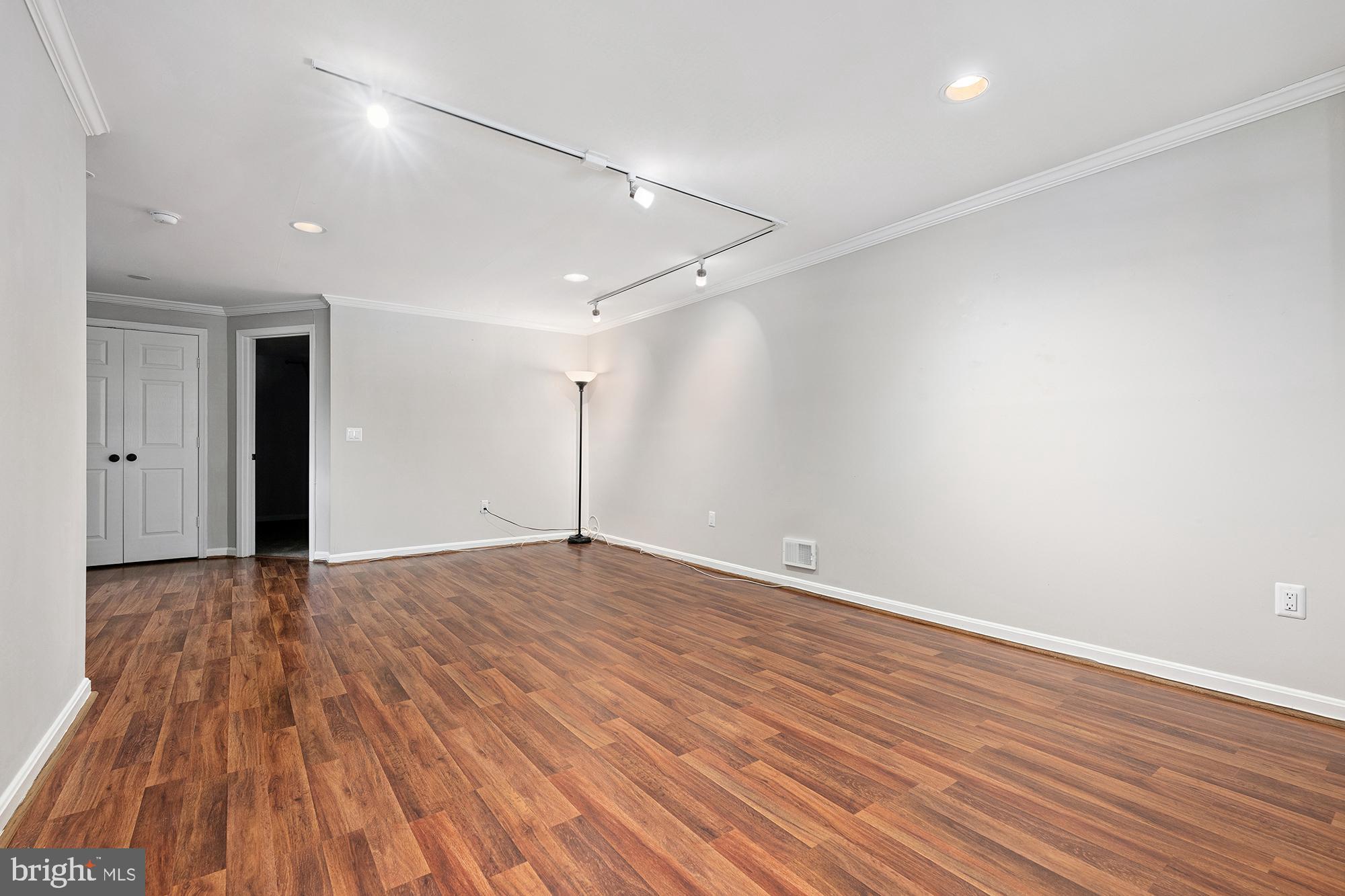 MAYS CHAPEL - Residential