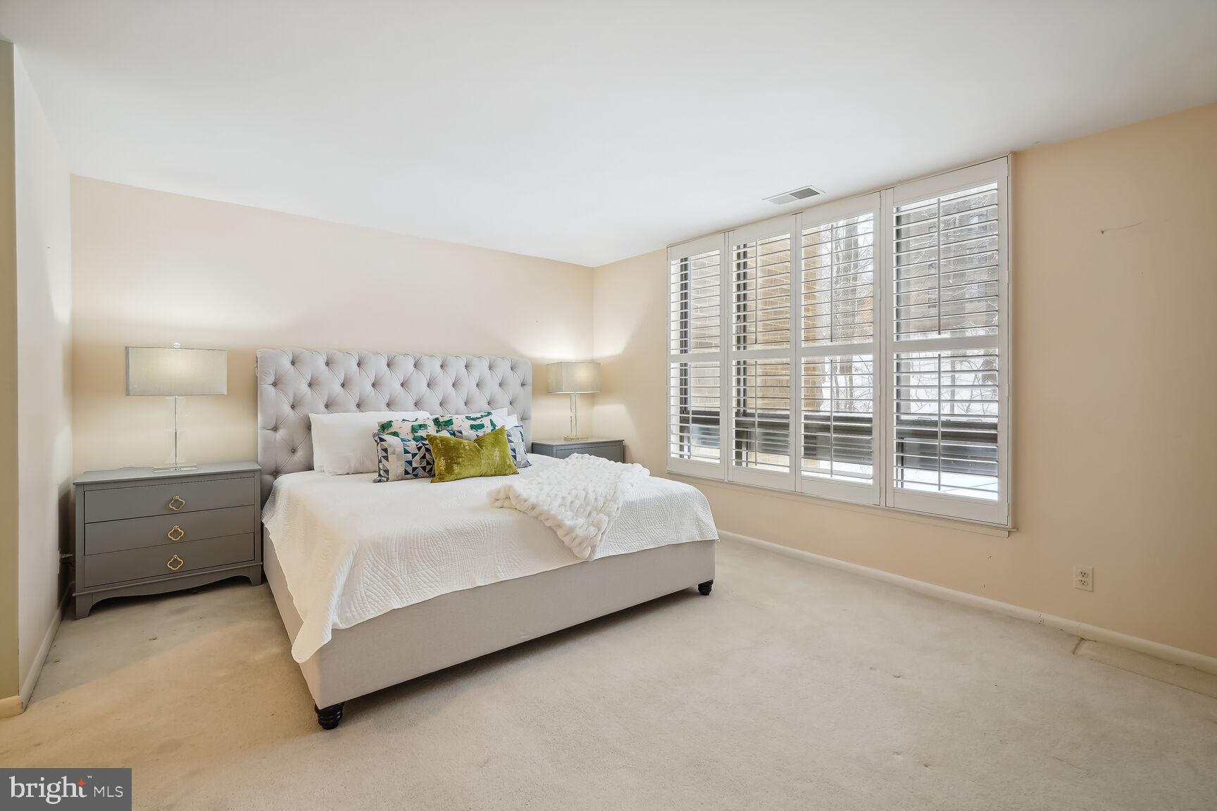 SUMNER VILLAGE - Residential