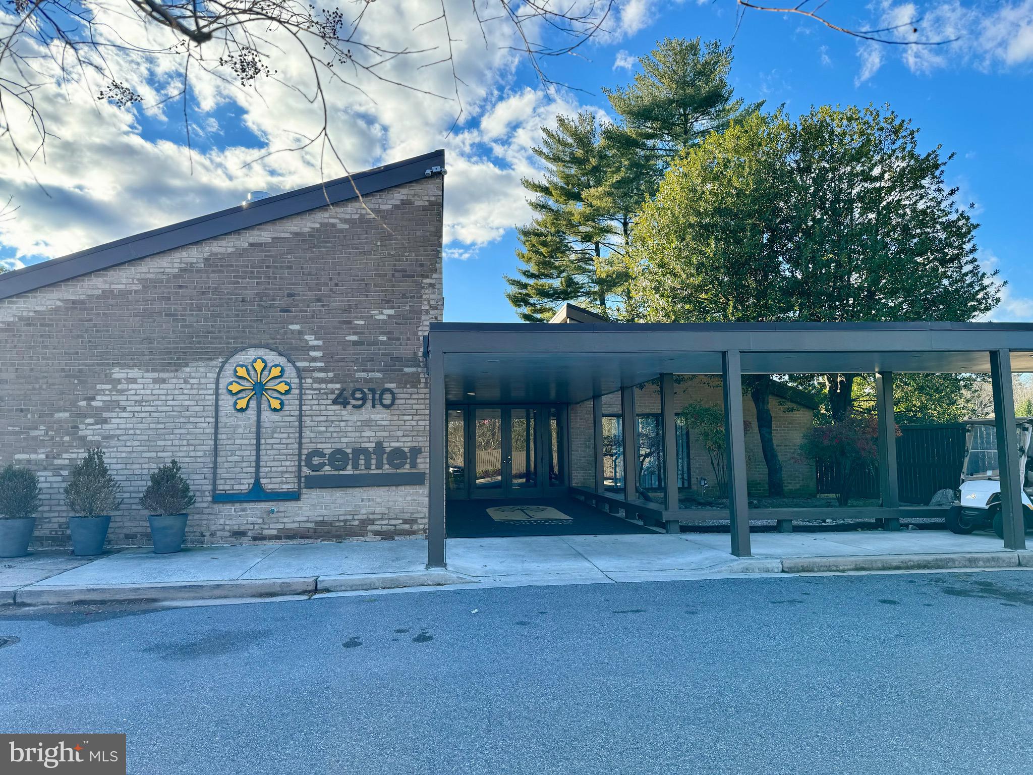 SUMNER VILLAGE - Residential