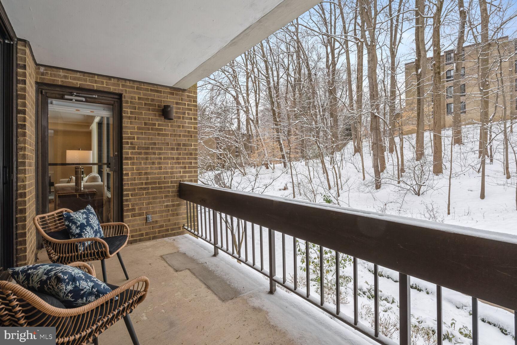 SUMNER VILLAGE - Residential