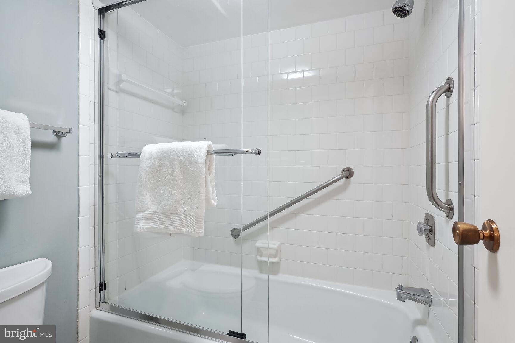 SUMNER VILLAGE - Residential