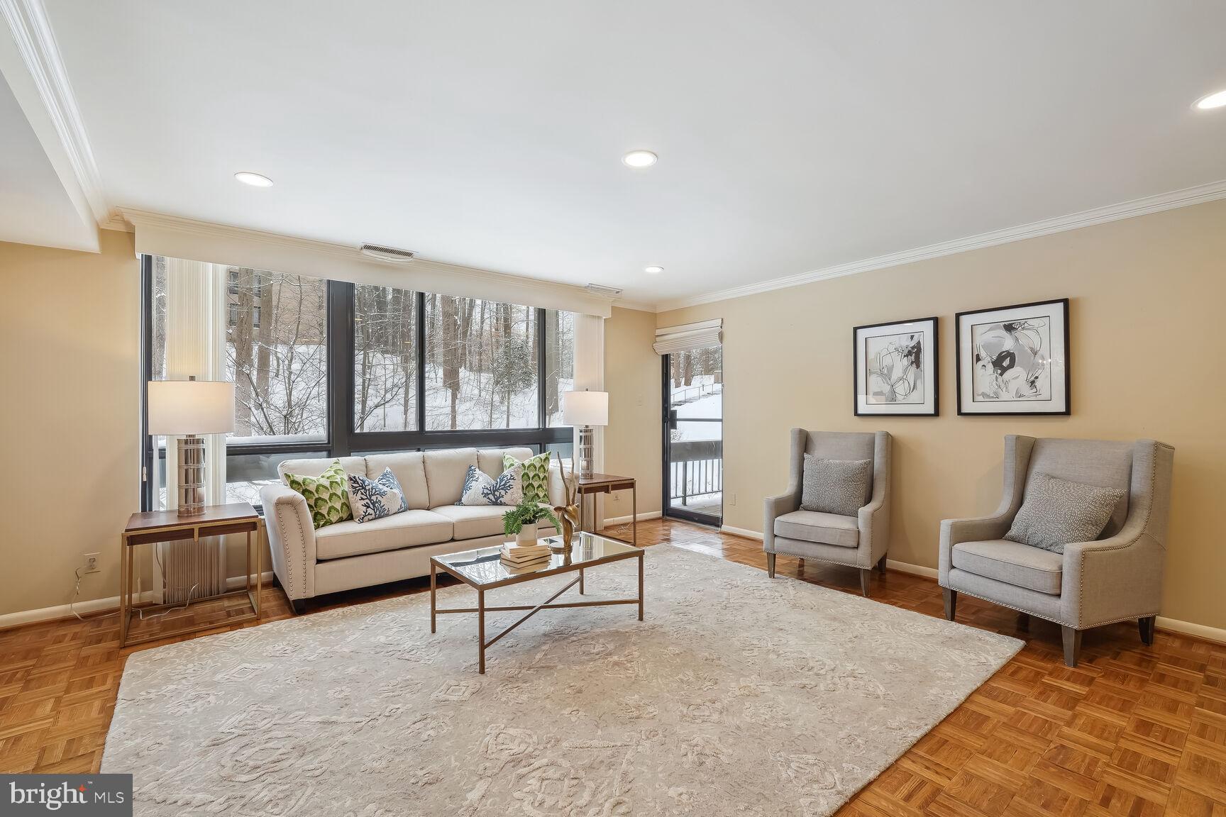 SUMNER VILLAGE - Residential