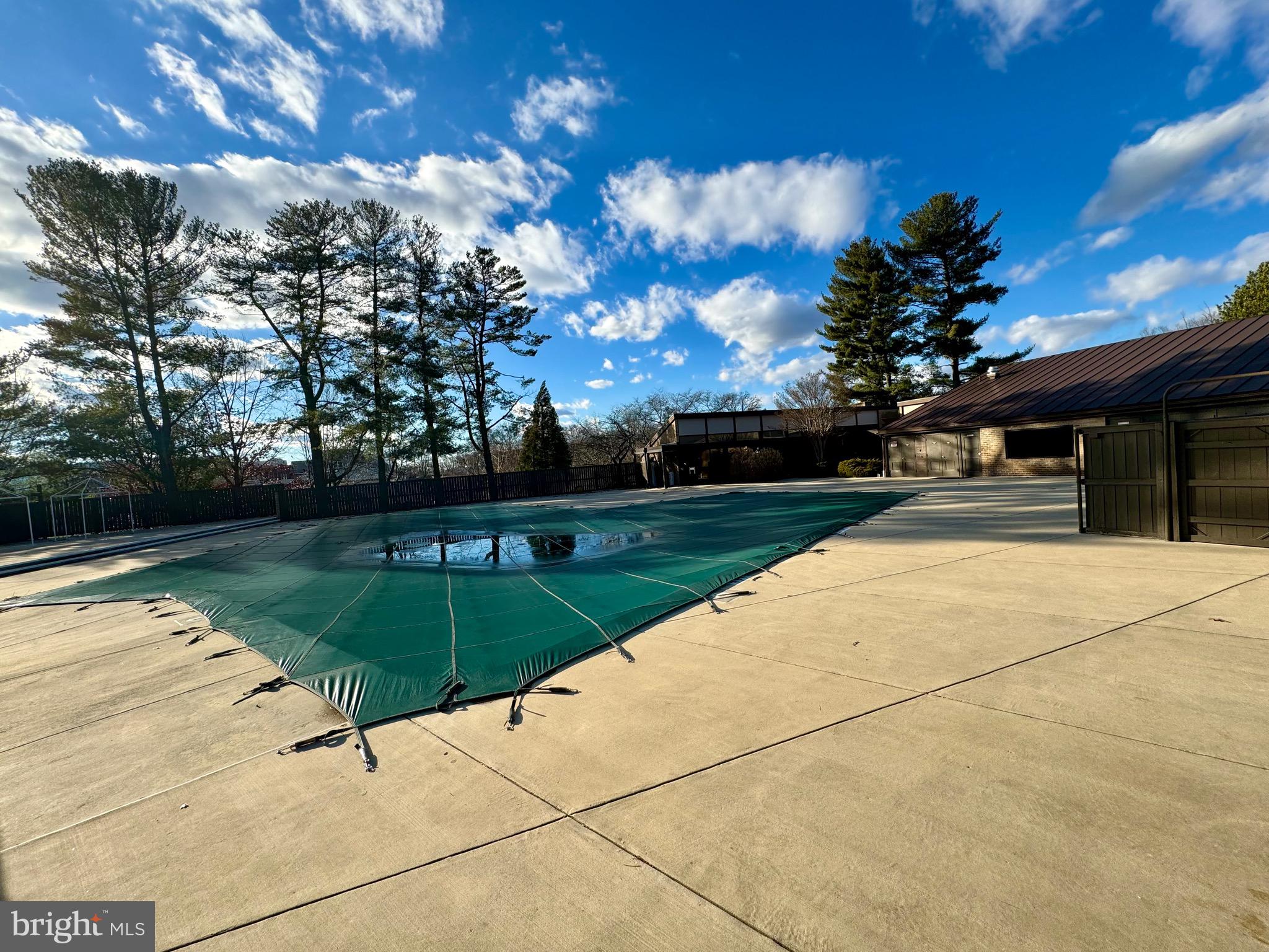 SUMNER VILLAGE - Residential