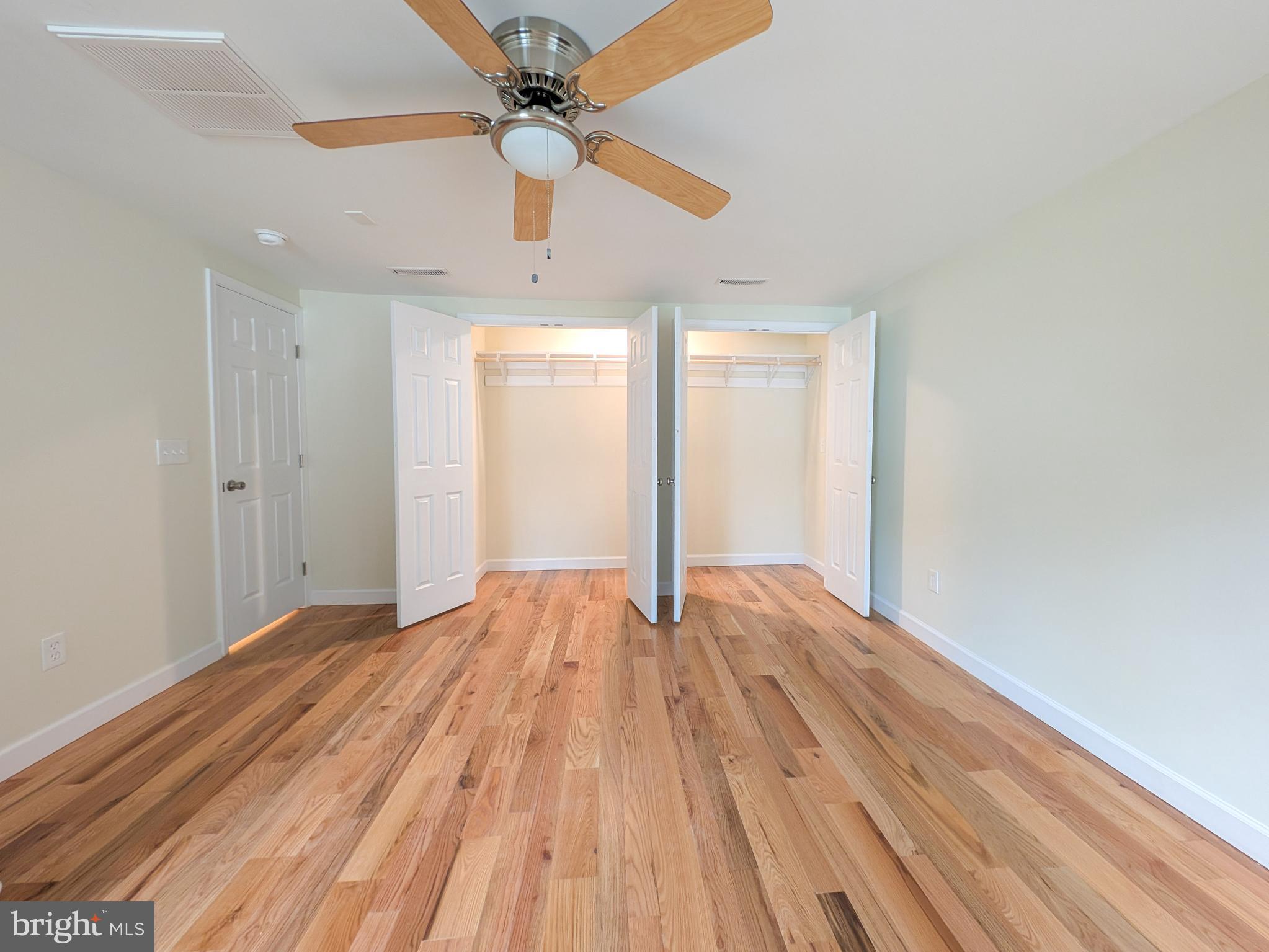 CENTREVILLE - Residential