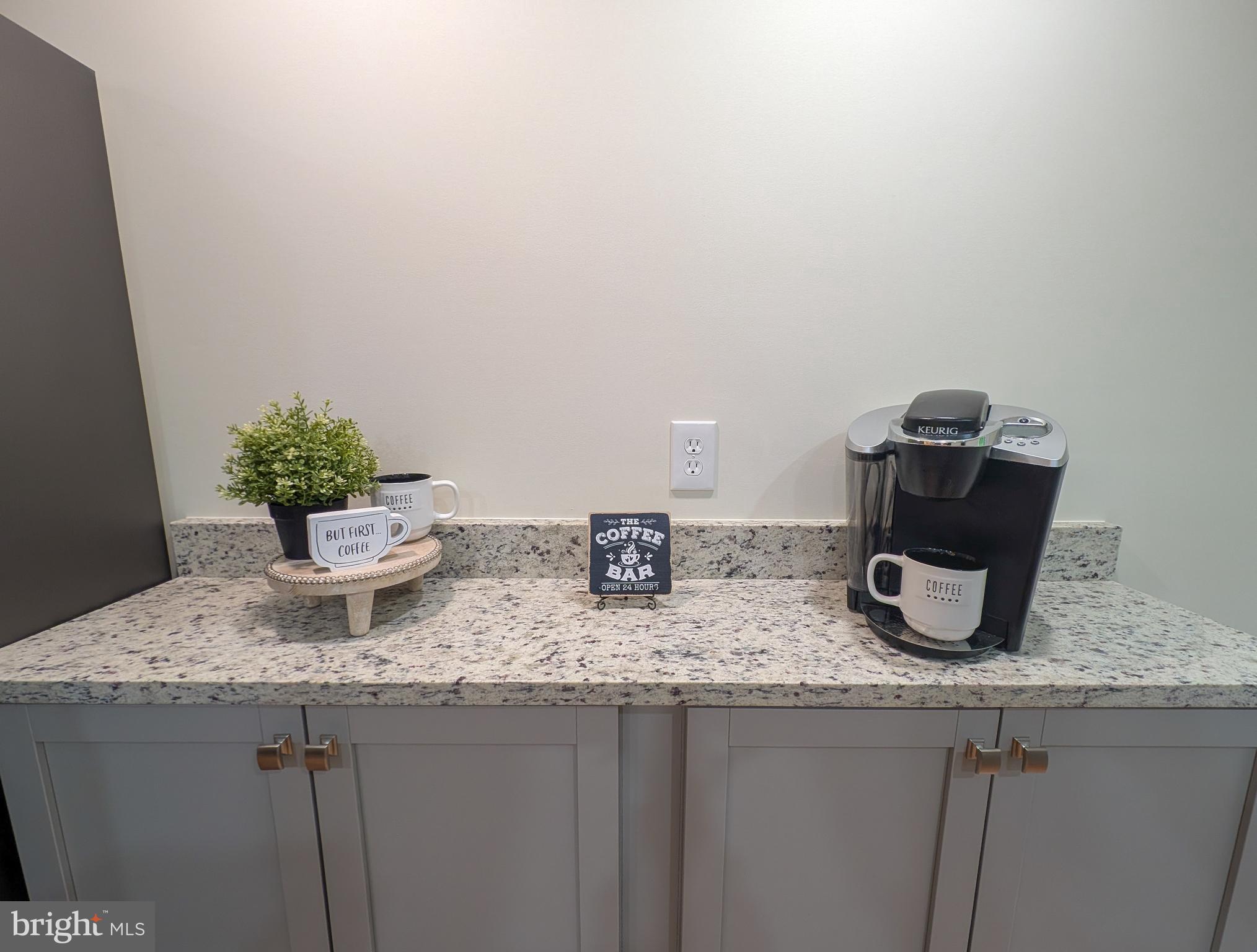 CENTREVILLE - Residential