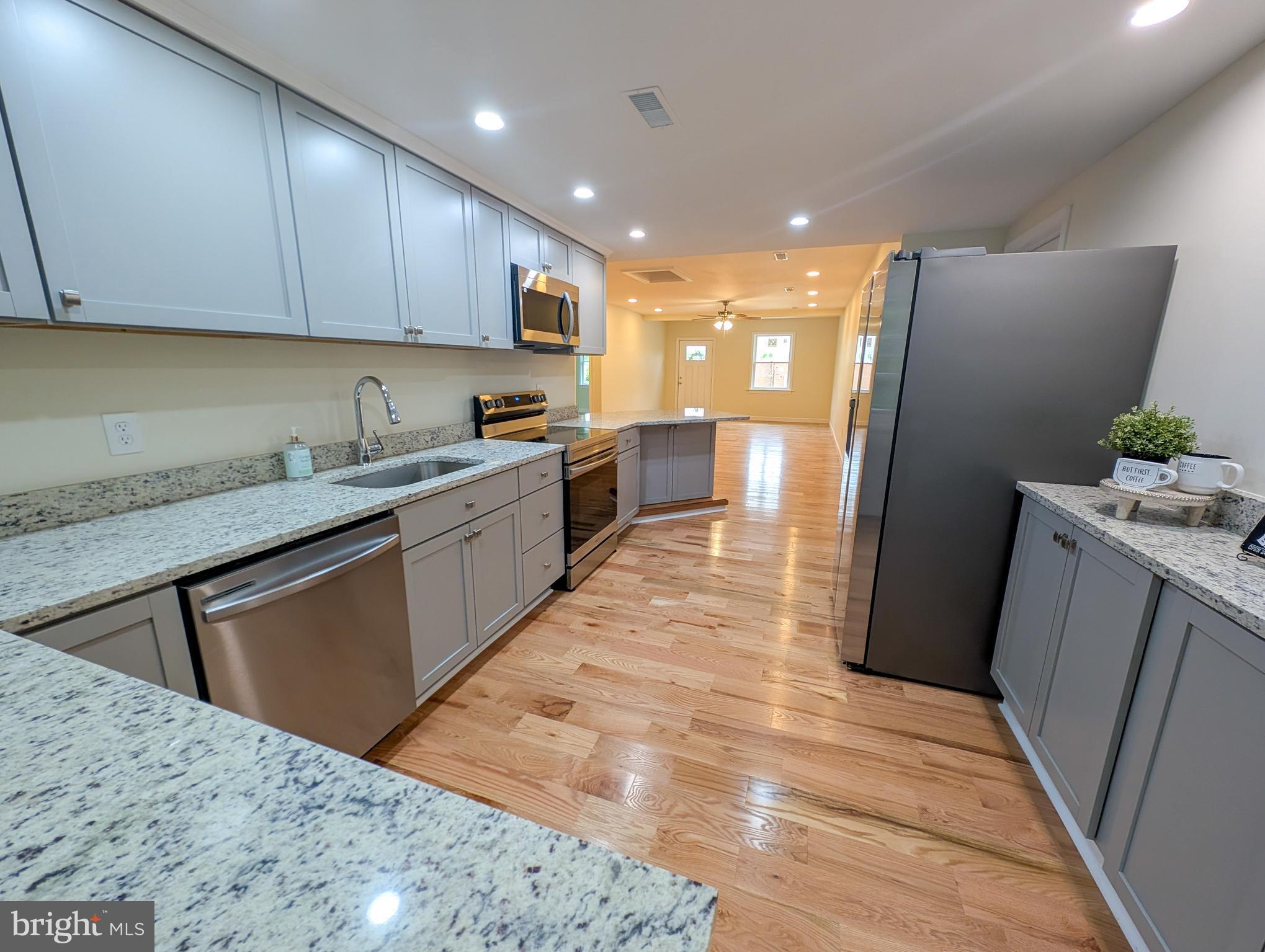 CENTREVILLE - Residential