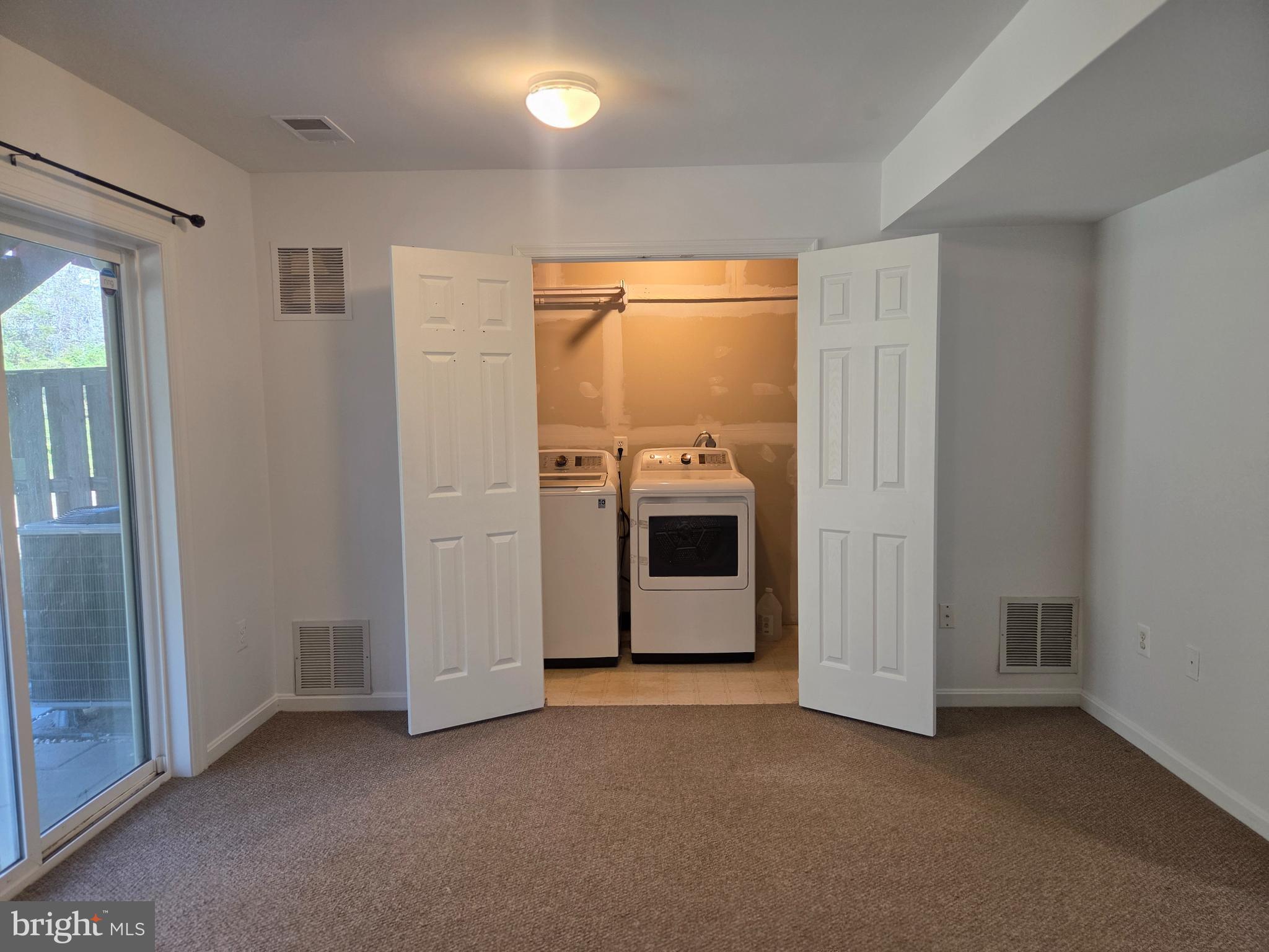 WAYSIDE VILLAGE - Residential Lease