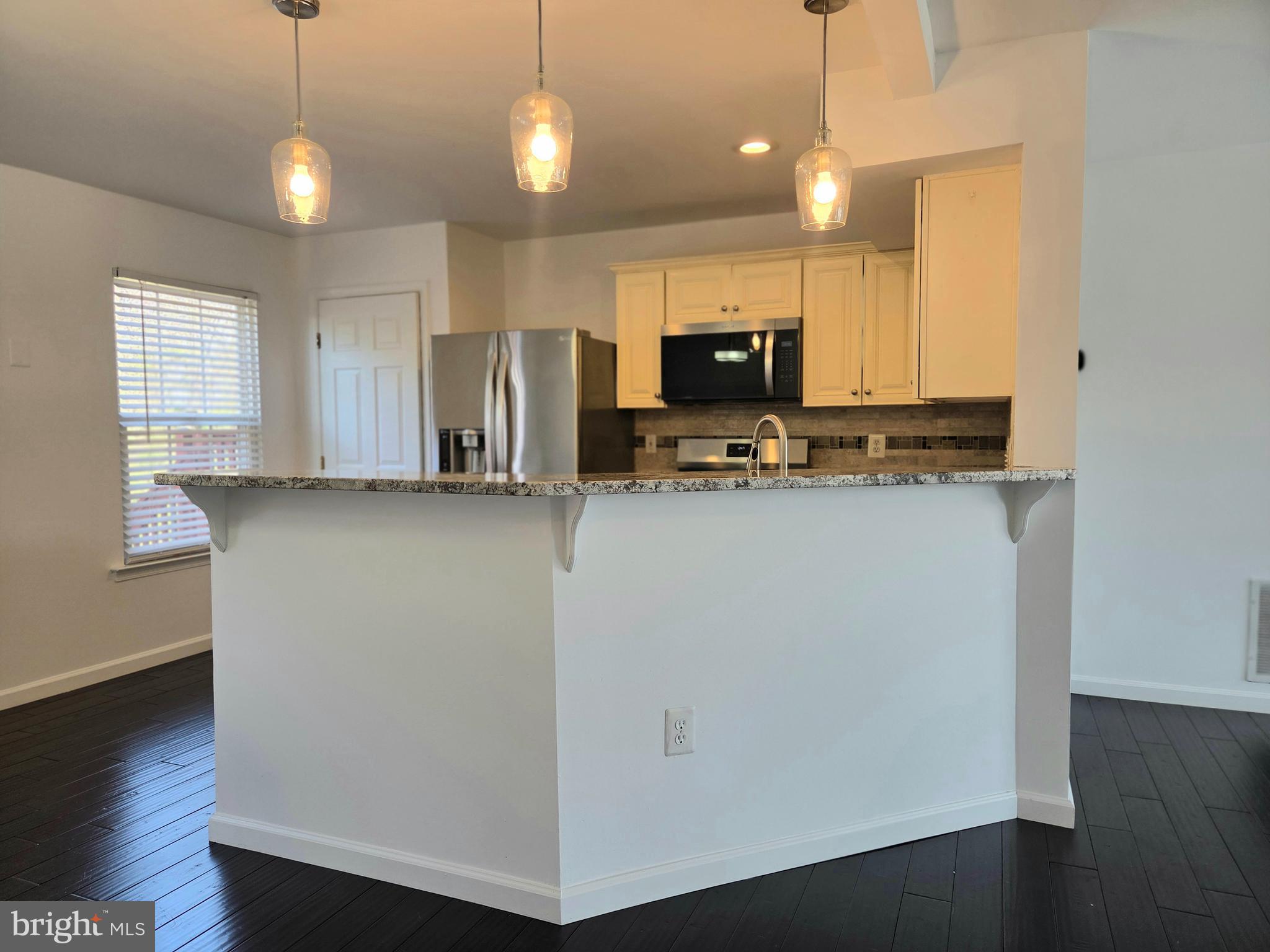 WAYSIDE VILLAGE - Residential Lease