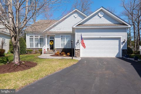 Homes For Sale - 10 Cambridge Place<br/> OCEAN PINES, MD 21811