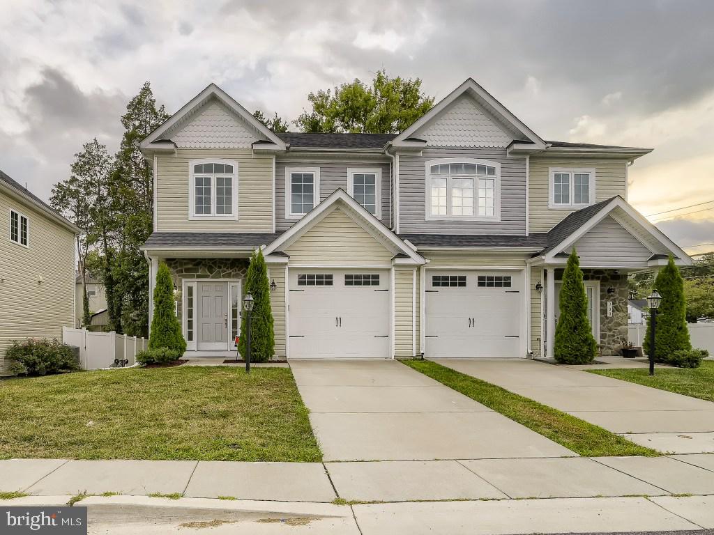 SANDY SPRING VILLAGE - Residential