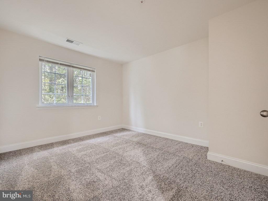 SANDY SPRING VILLAGE - Residential