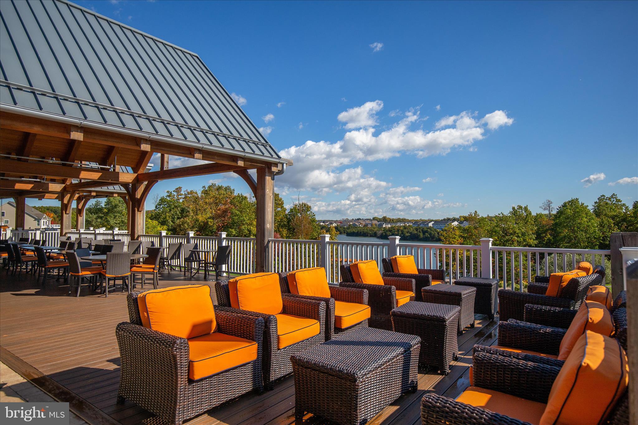 LAKE FREDERICK - Residential