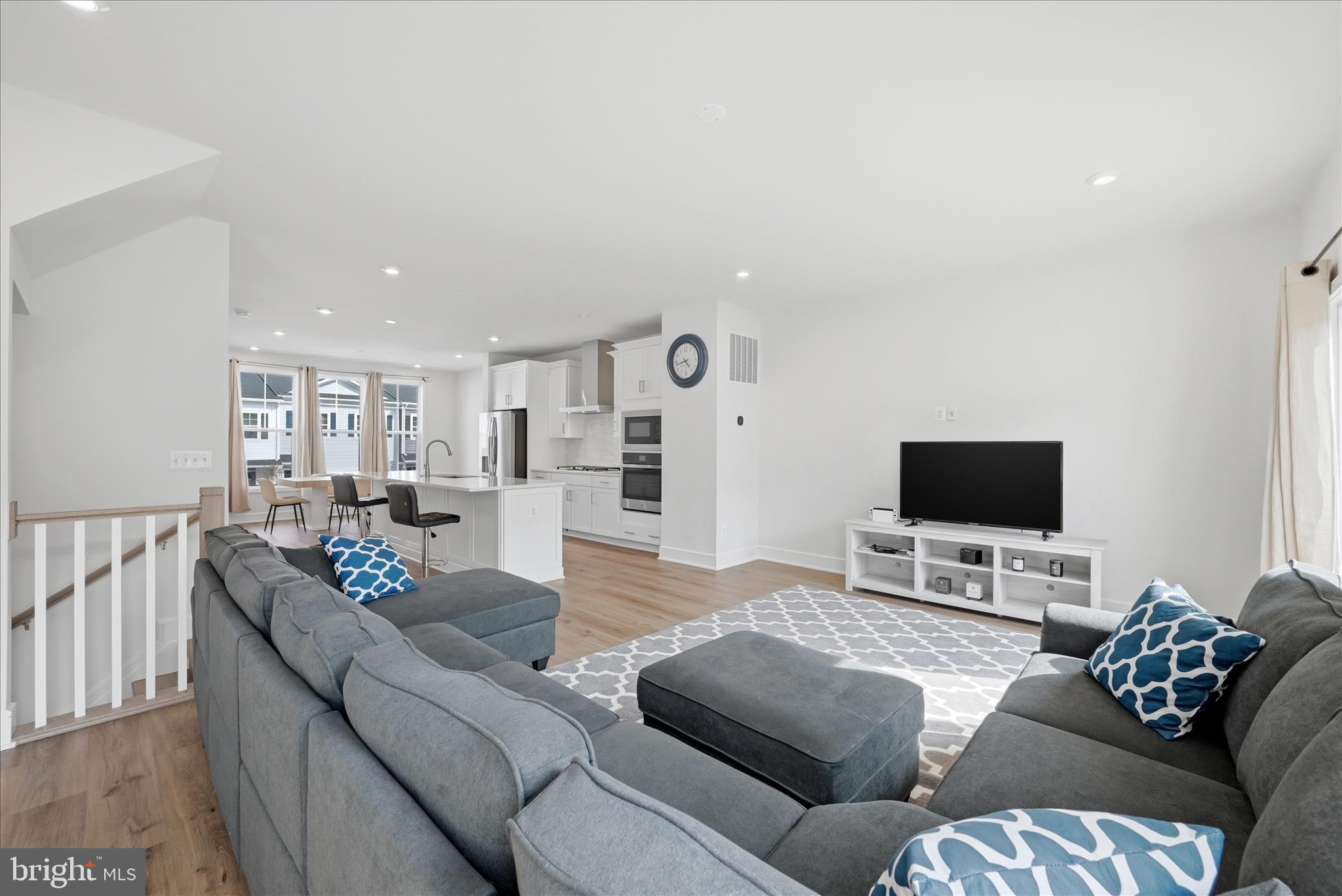 LAKE FREDERICK - Residential