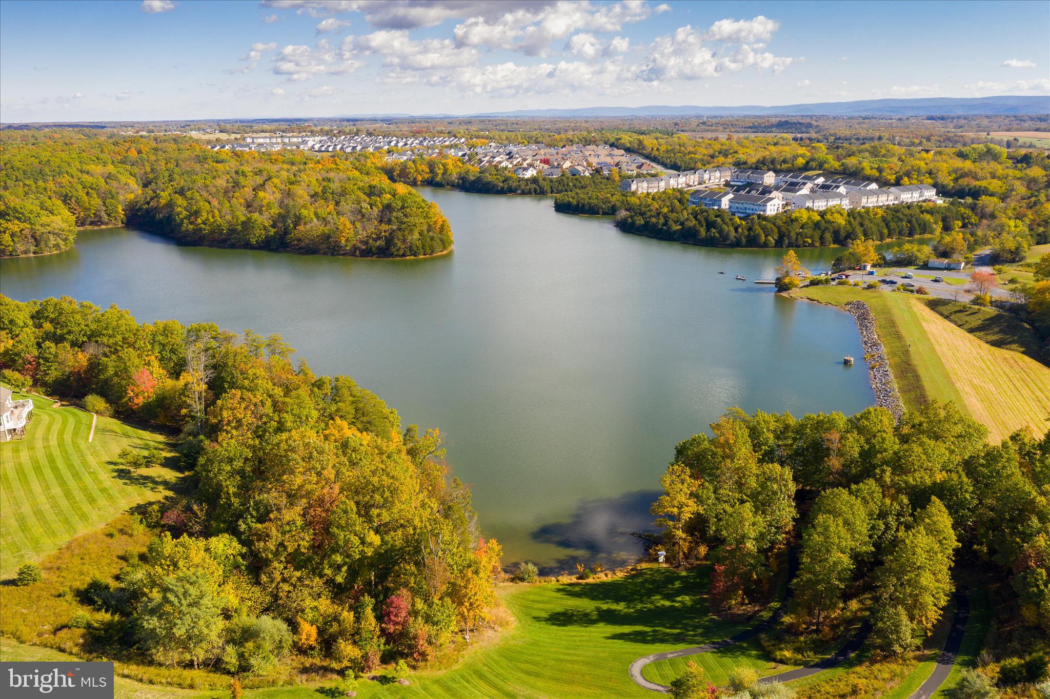 LAKE FREDERICK - Residential