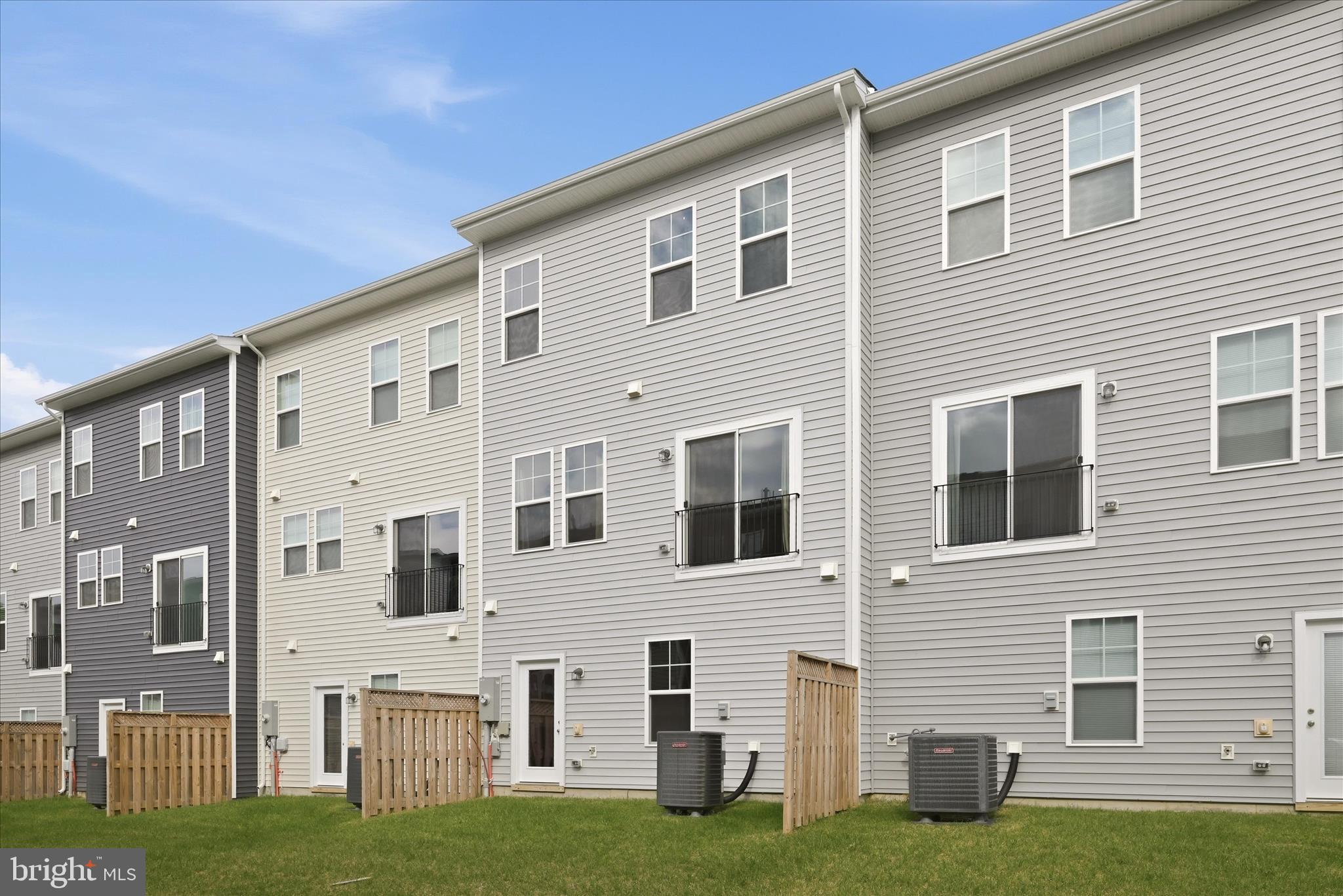 LAKE FREDERICK - Residential