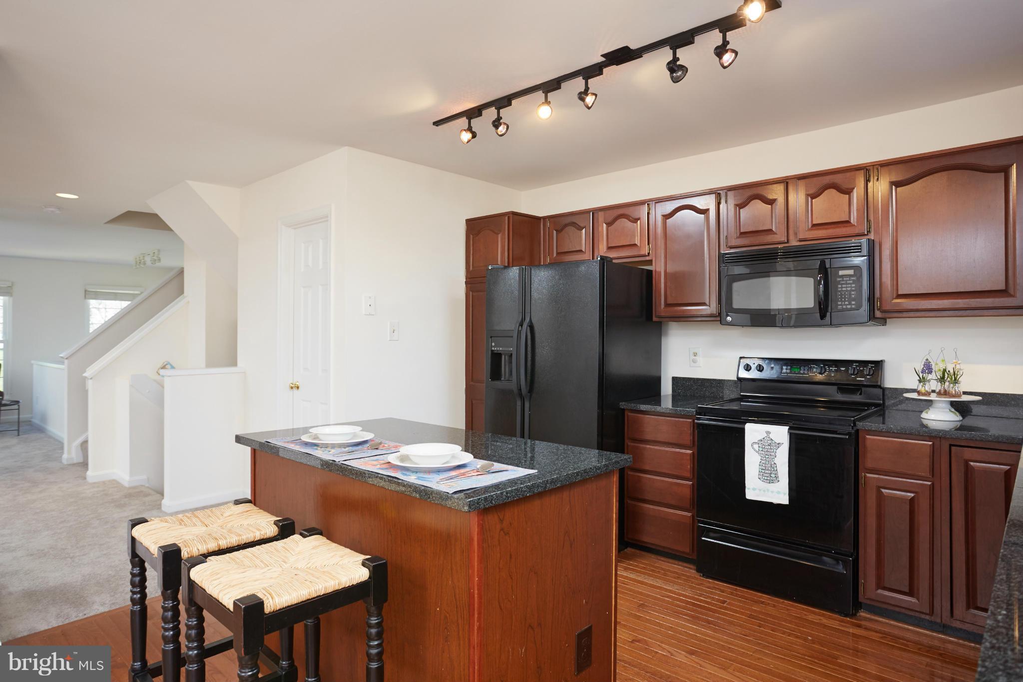 GREENS AT FAIR LAKES - Residential