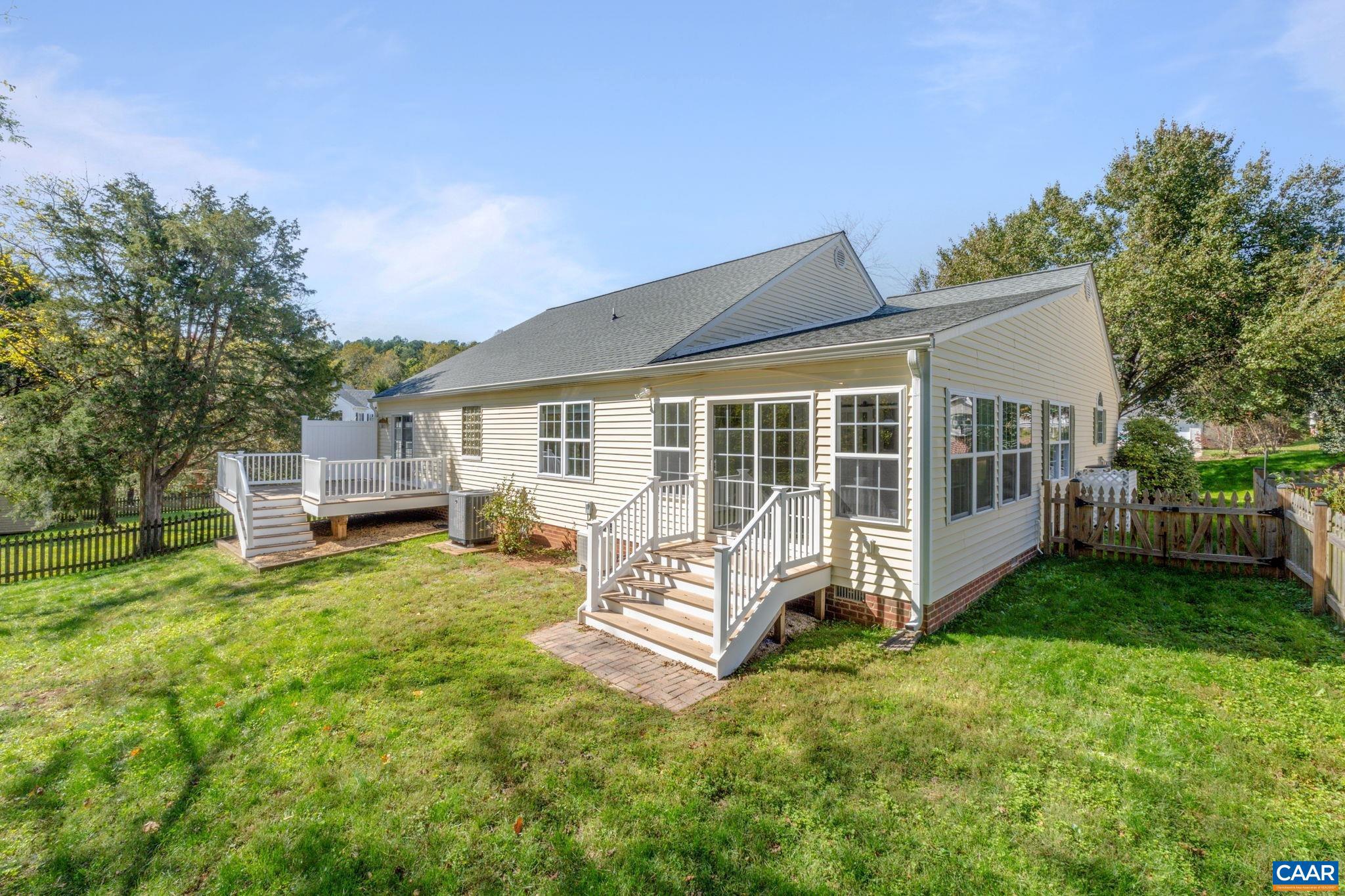 REDFIELDS - Residential Lease