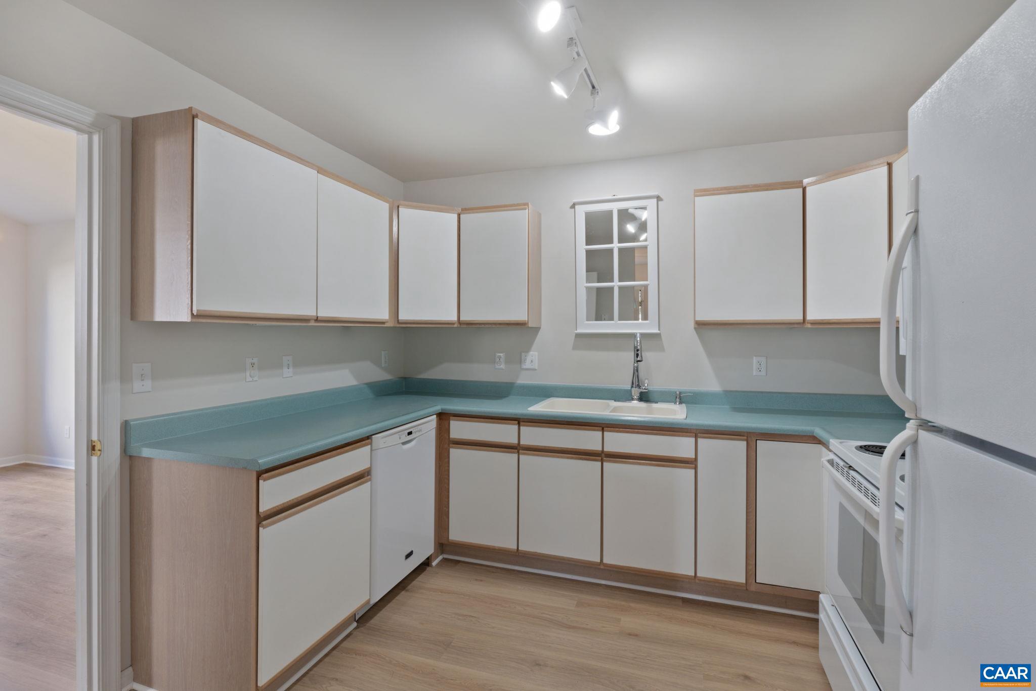 REDFIELDS - Residential Lease