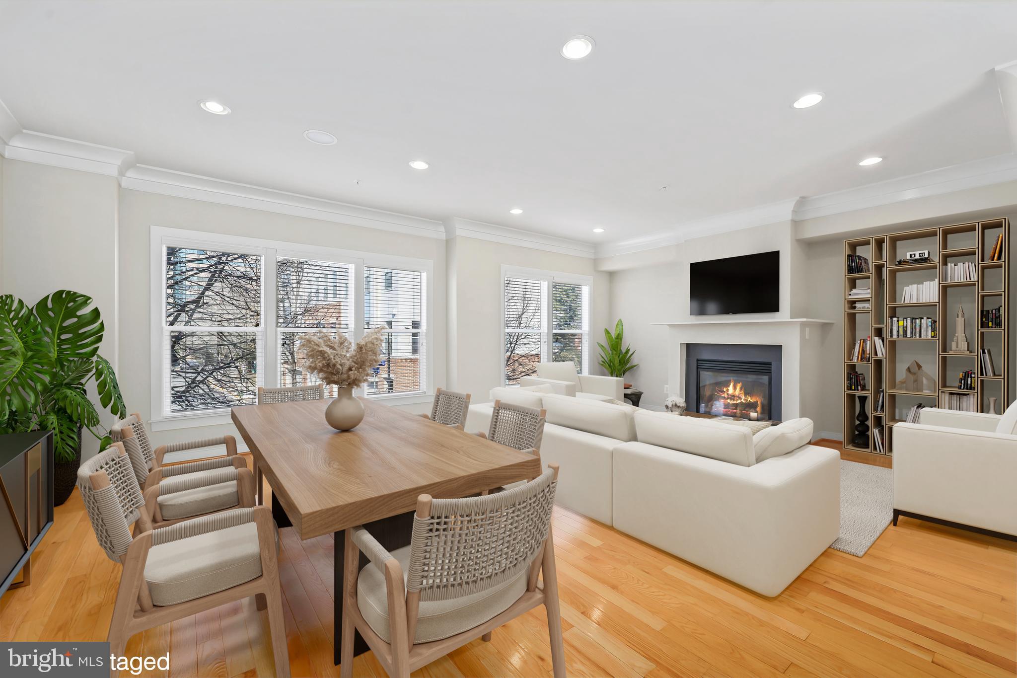 CENTERPOINTE - Residential