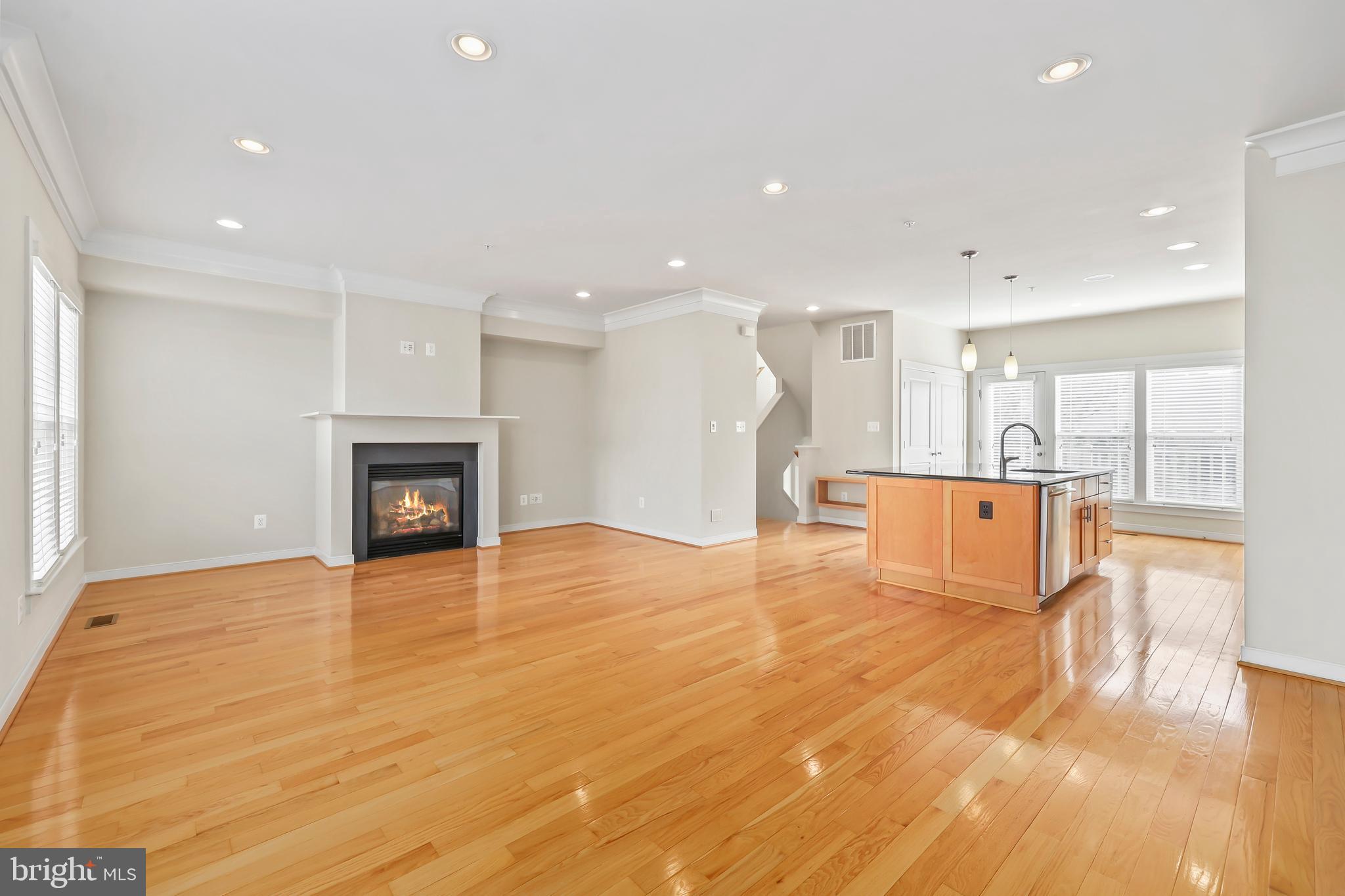 CENTERPOINTE - Residential