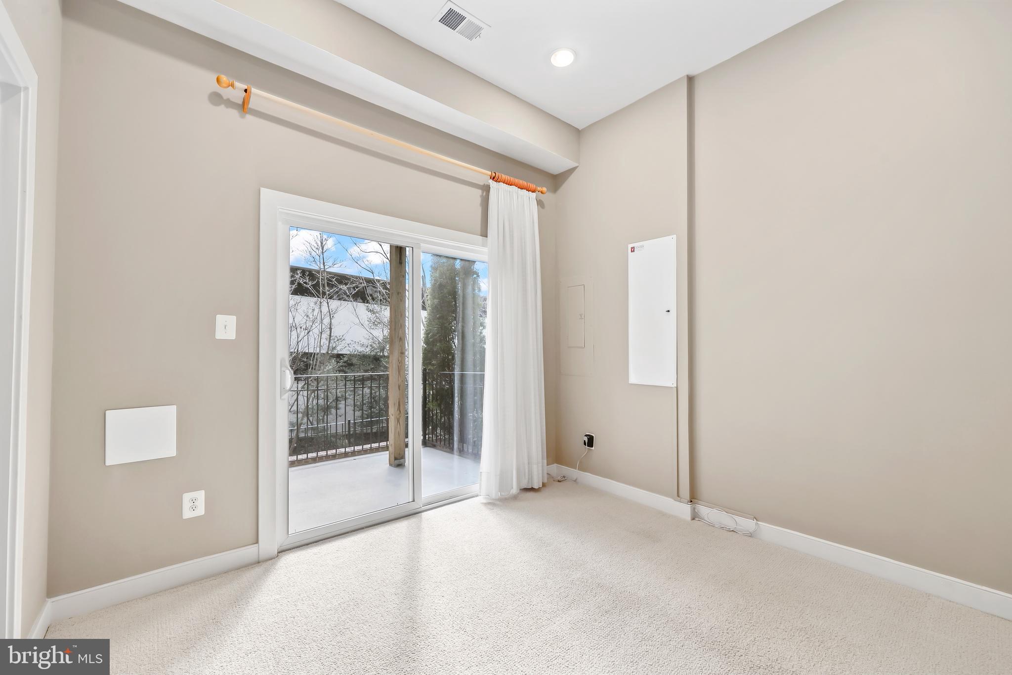 CENTERPOINTE - Residential