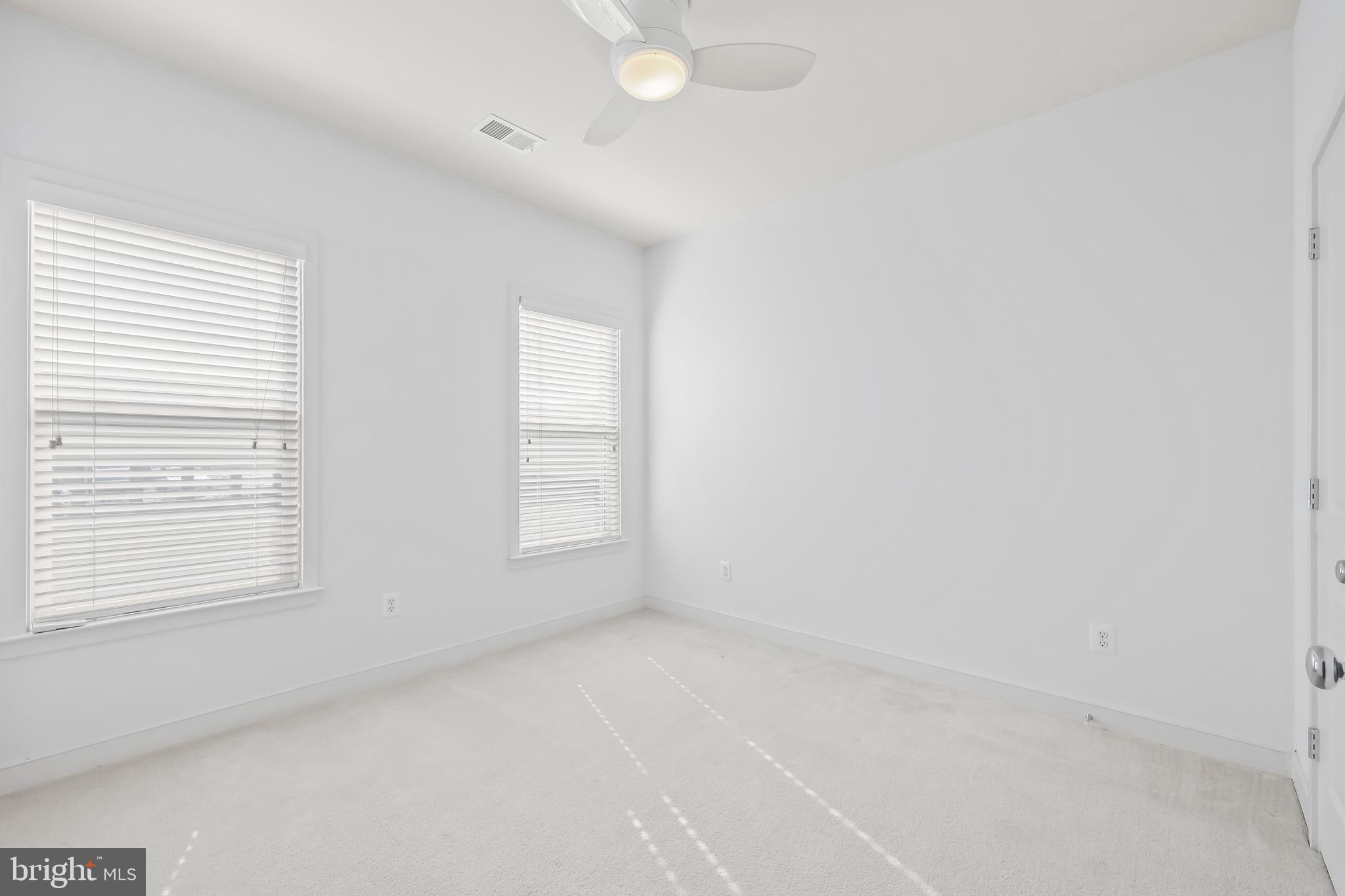 CENTERPOINTE - Residential