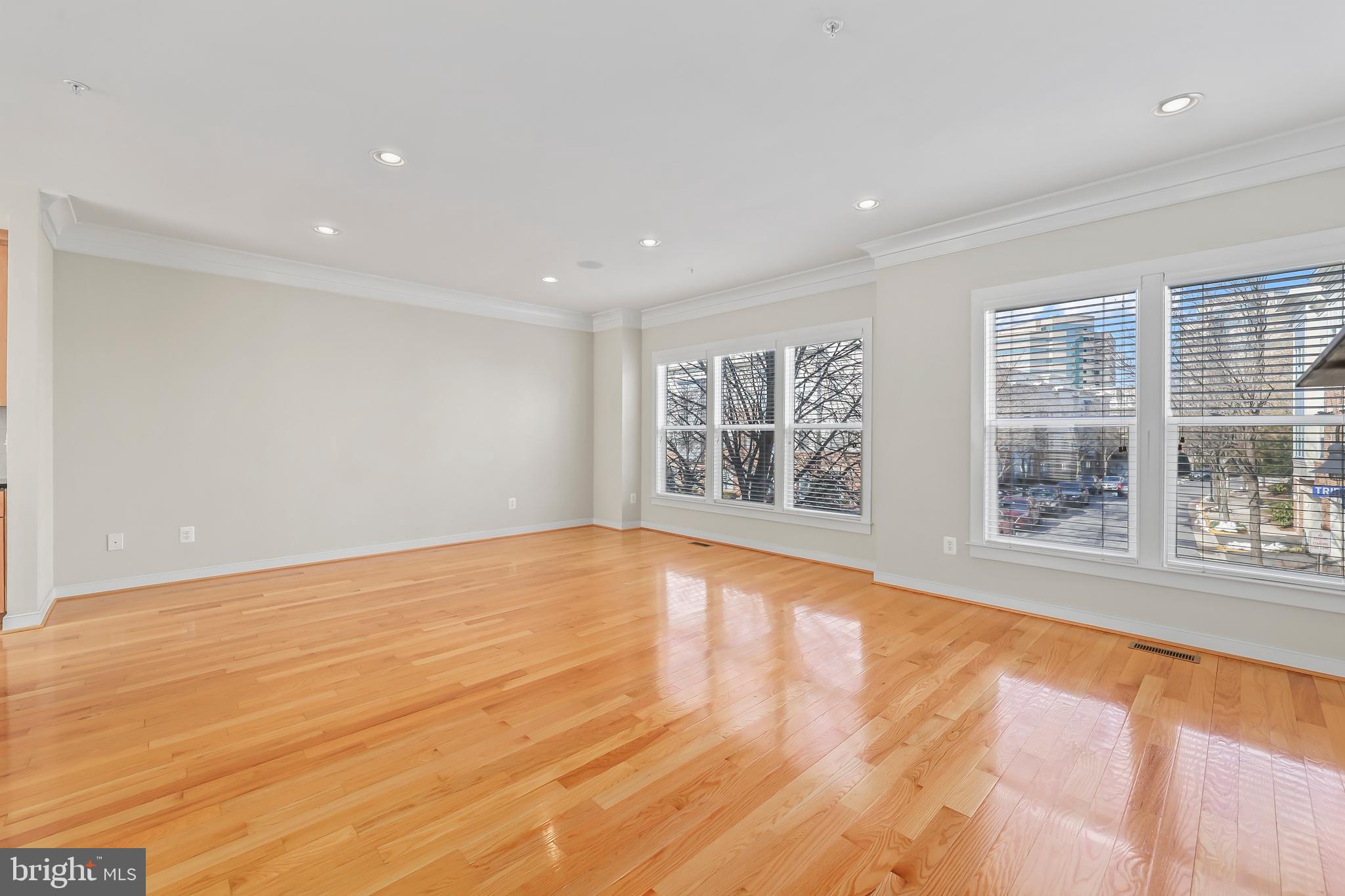 CENTERPOINTE - Residential