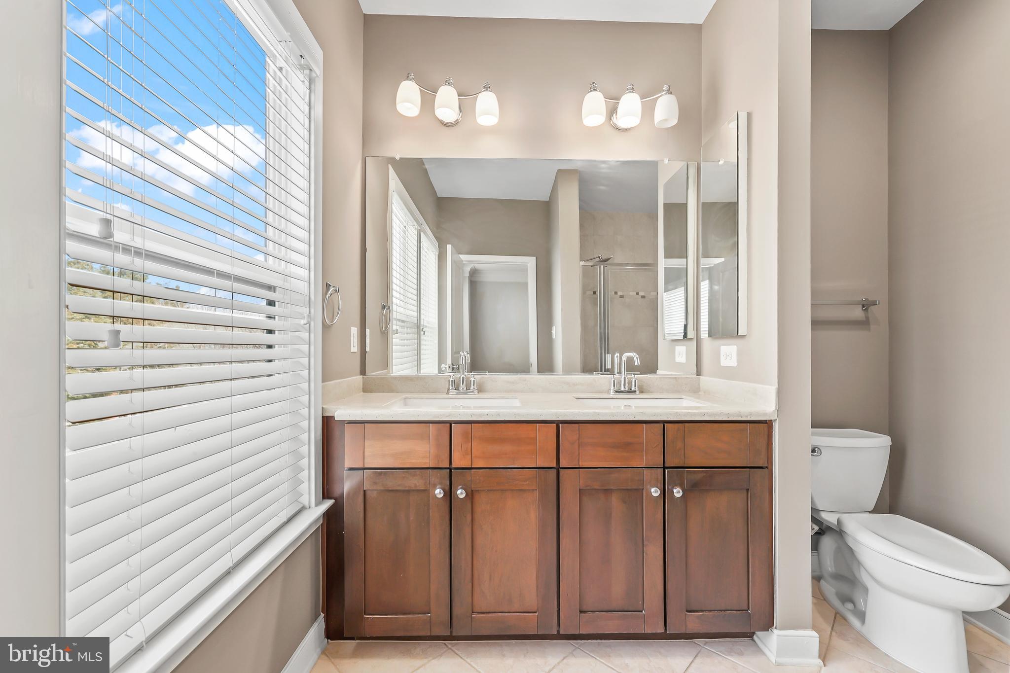 CENTERPOINTE - Residential