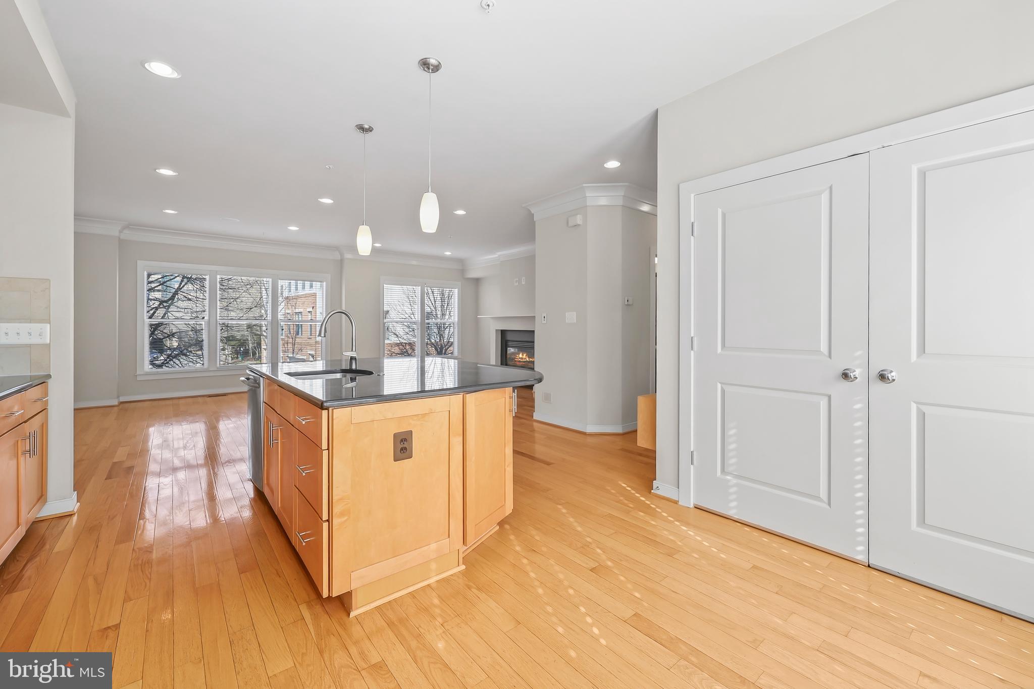 CENTERPOINTE - Residential