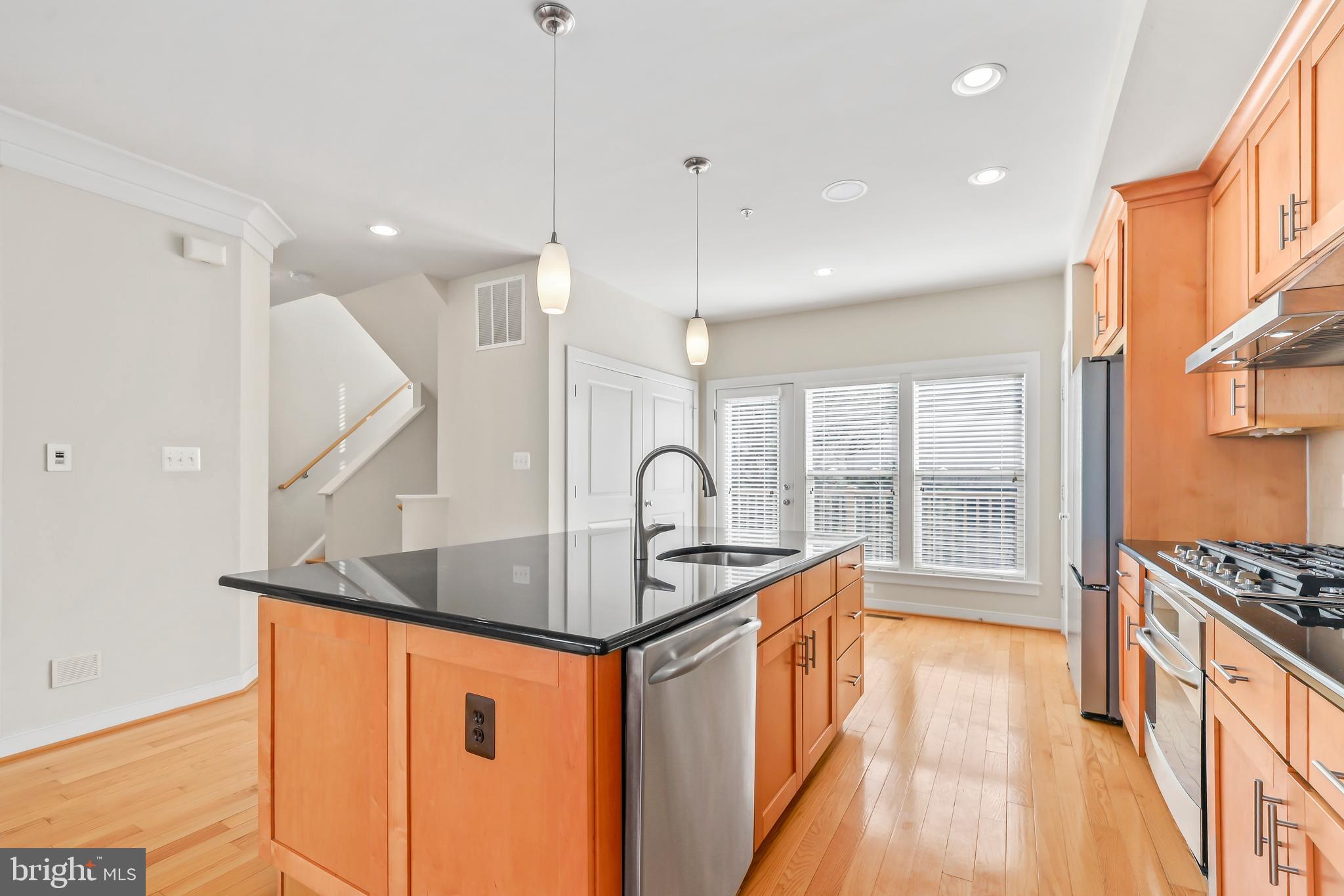 CENTERPOINTE - Residential