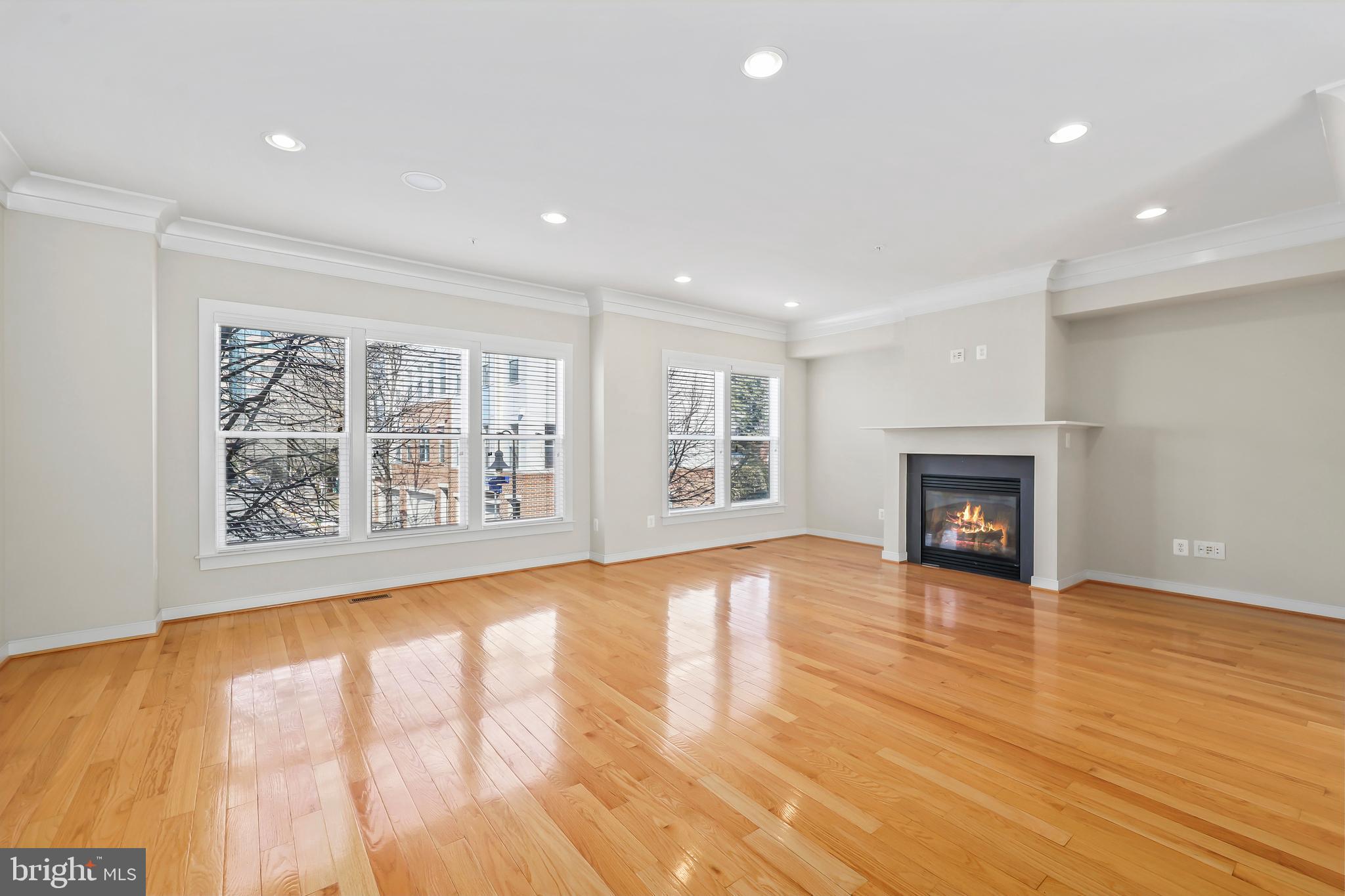 CENTERPOINTE - Residential