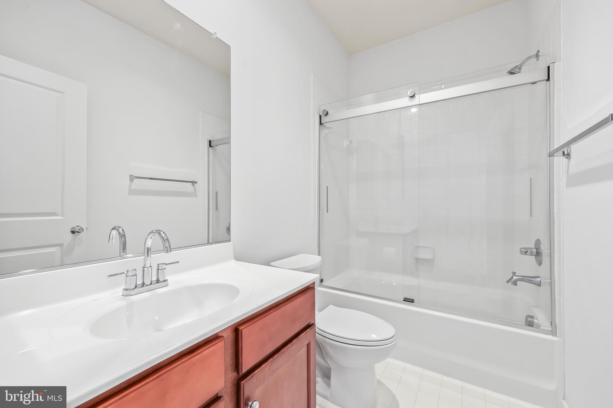 CENTERPOINTE - Residential